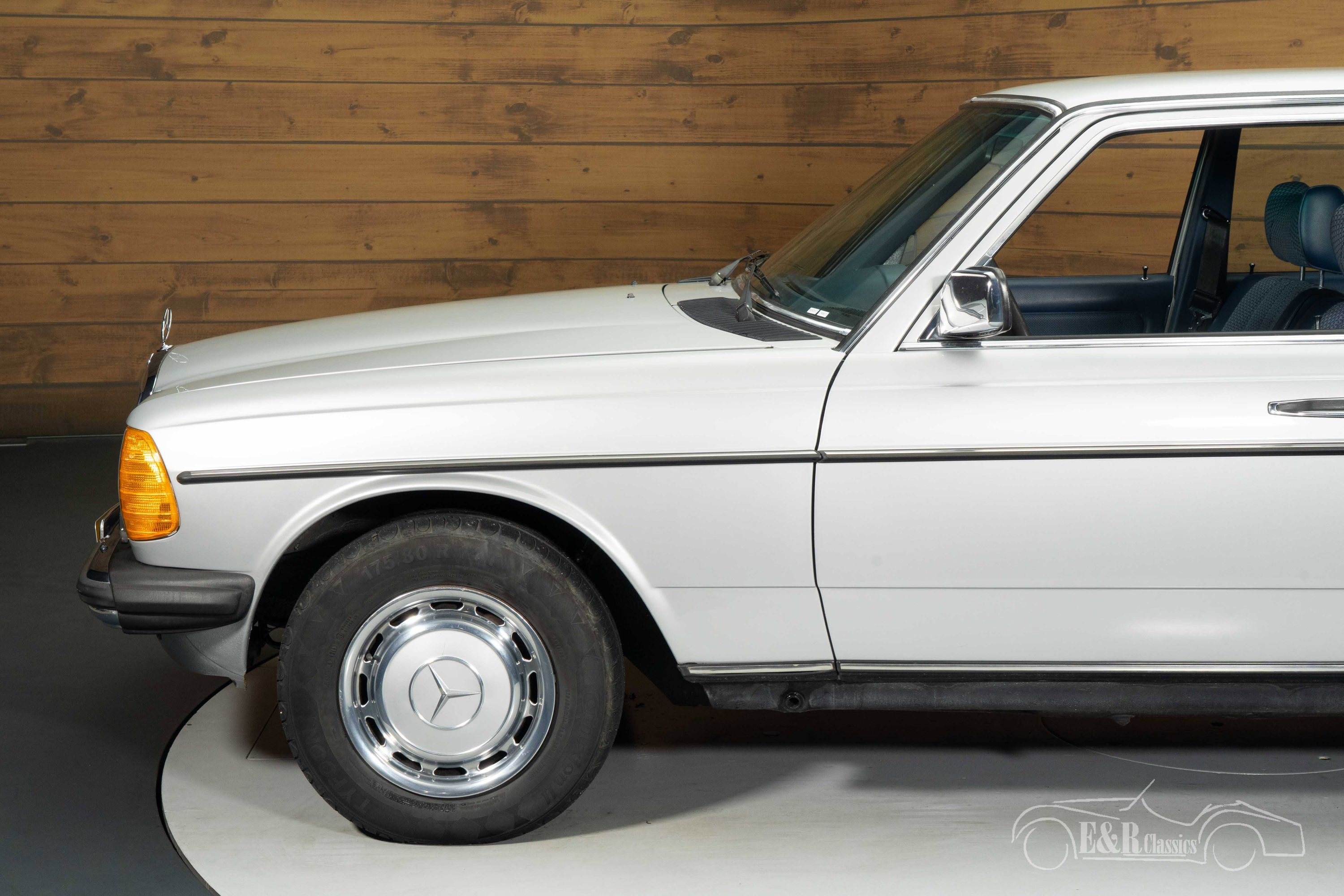 Mercedes-Benz 250 10