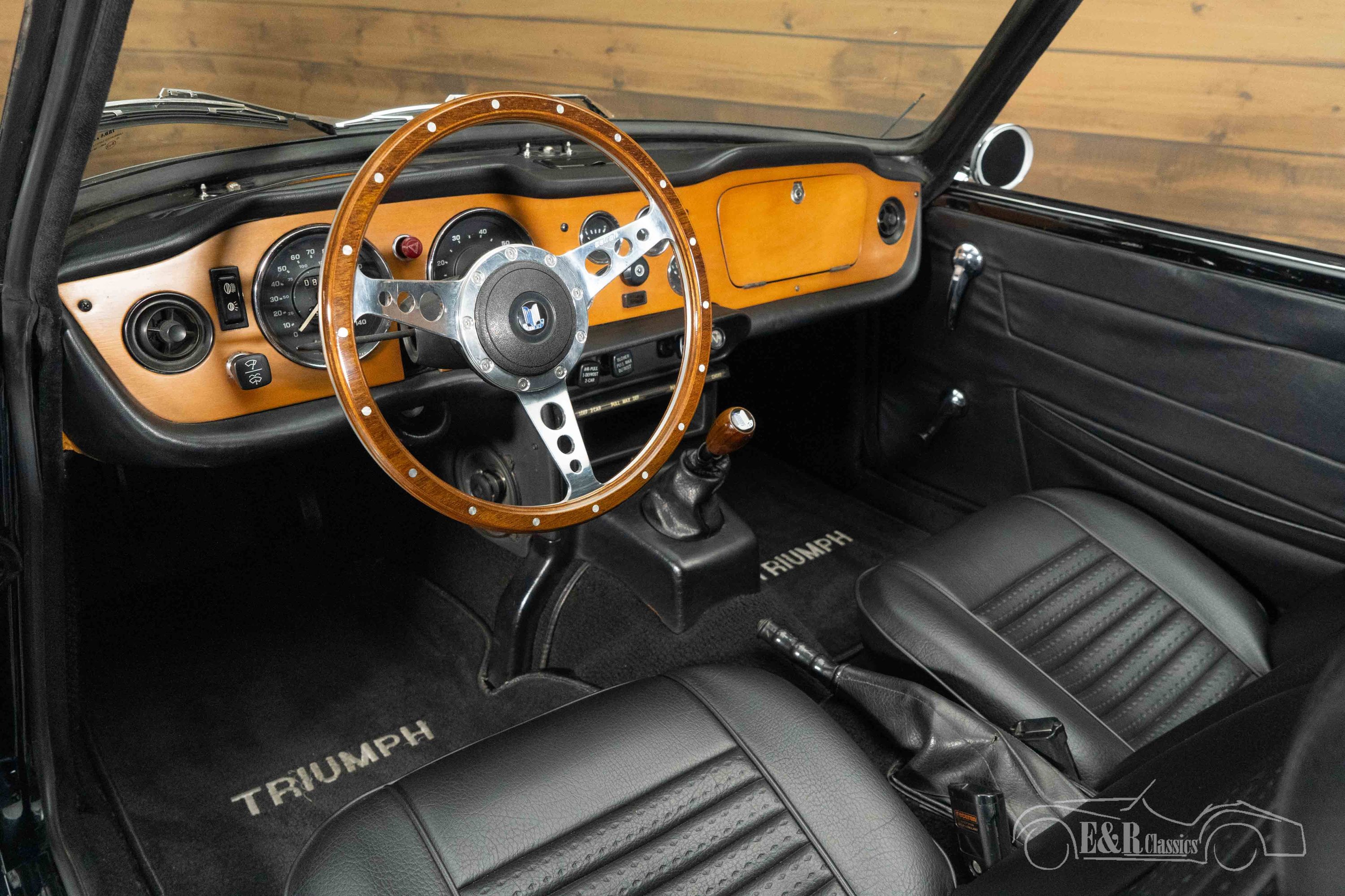 Triumph TR6 3