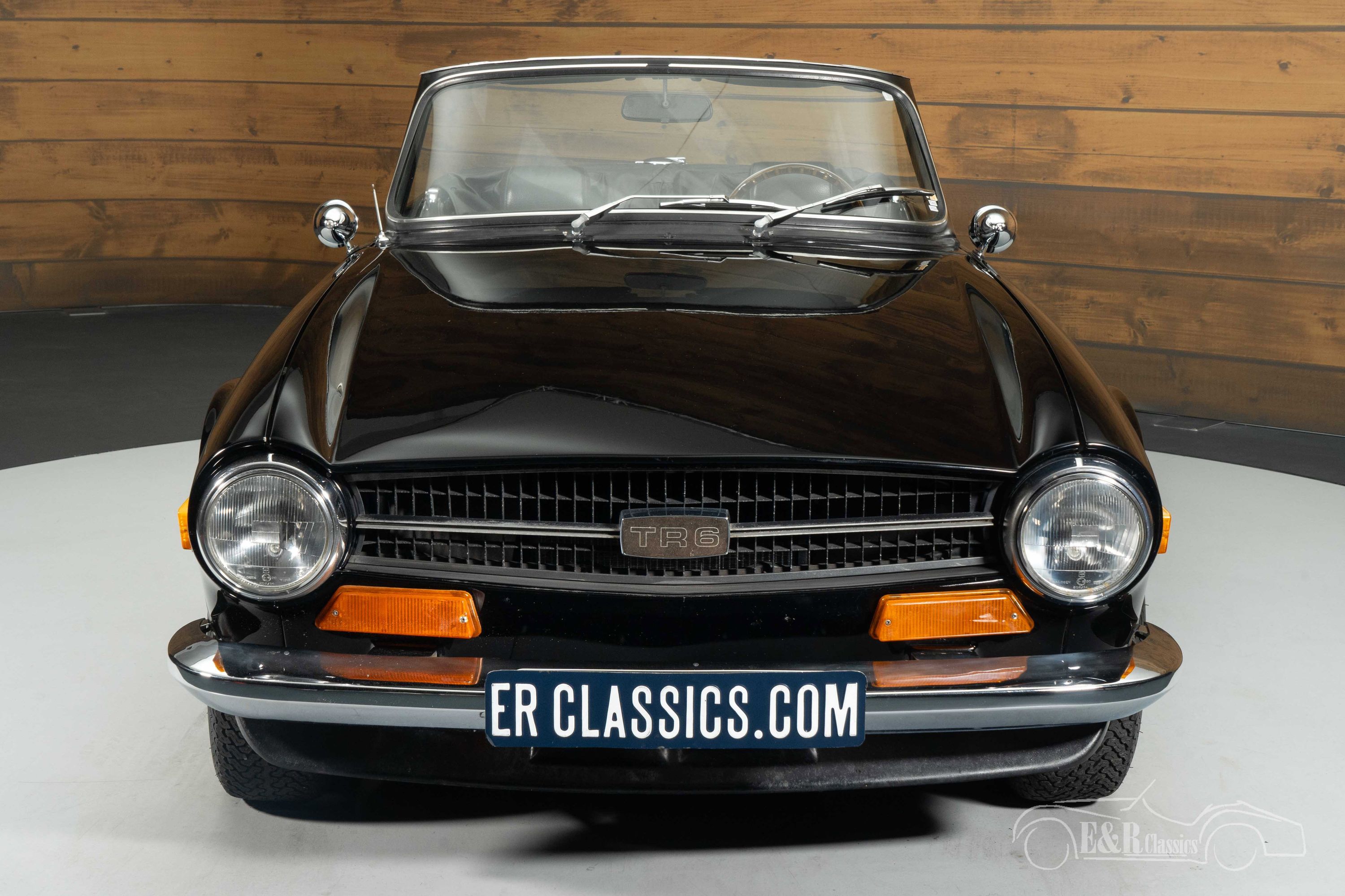 Triumph TR6 7