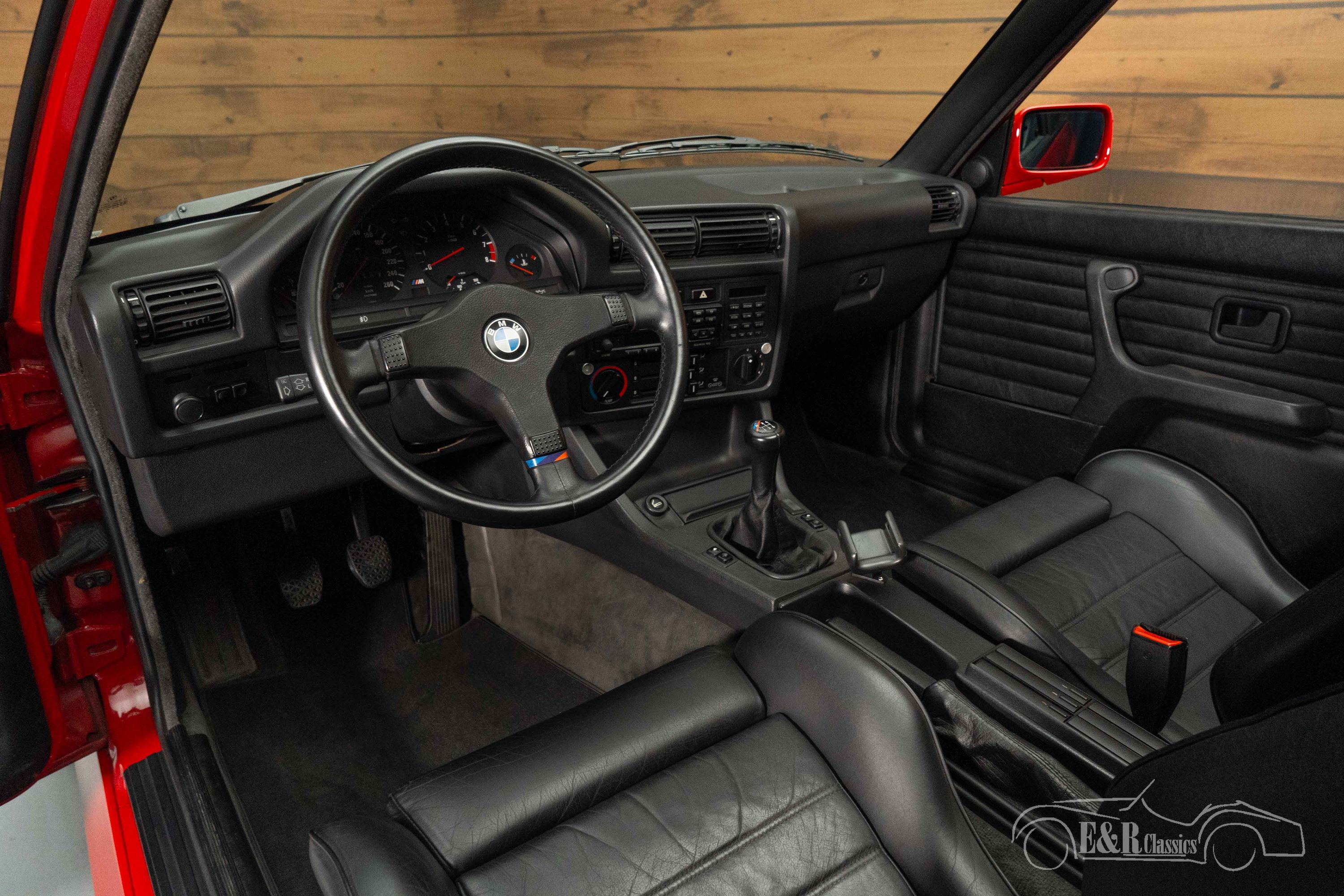 BMW M3 E30 3