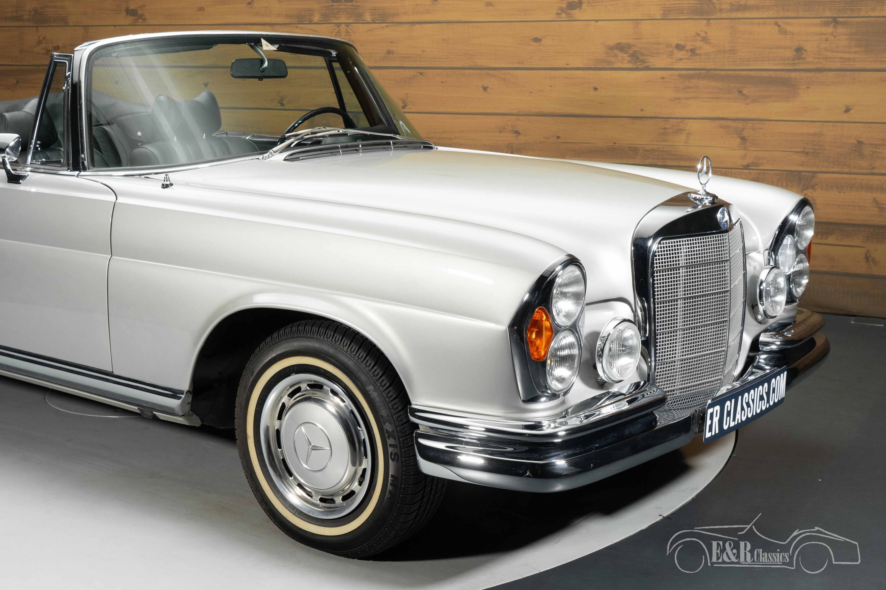Mercedes-Benz 280 SE Cabriolet 6
