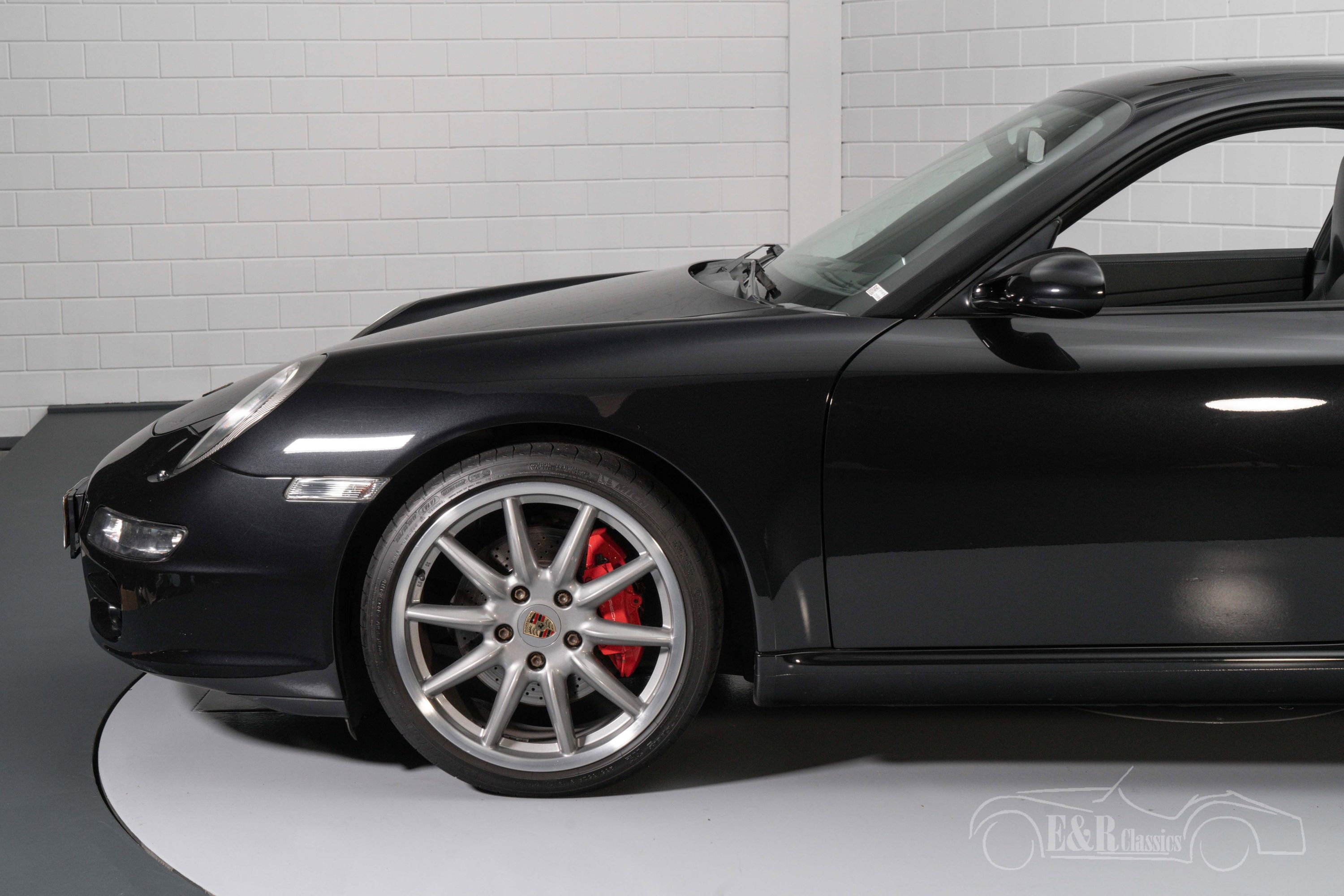 Porsche 911 Carrera S Coupe 9