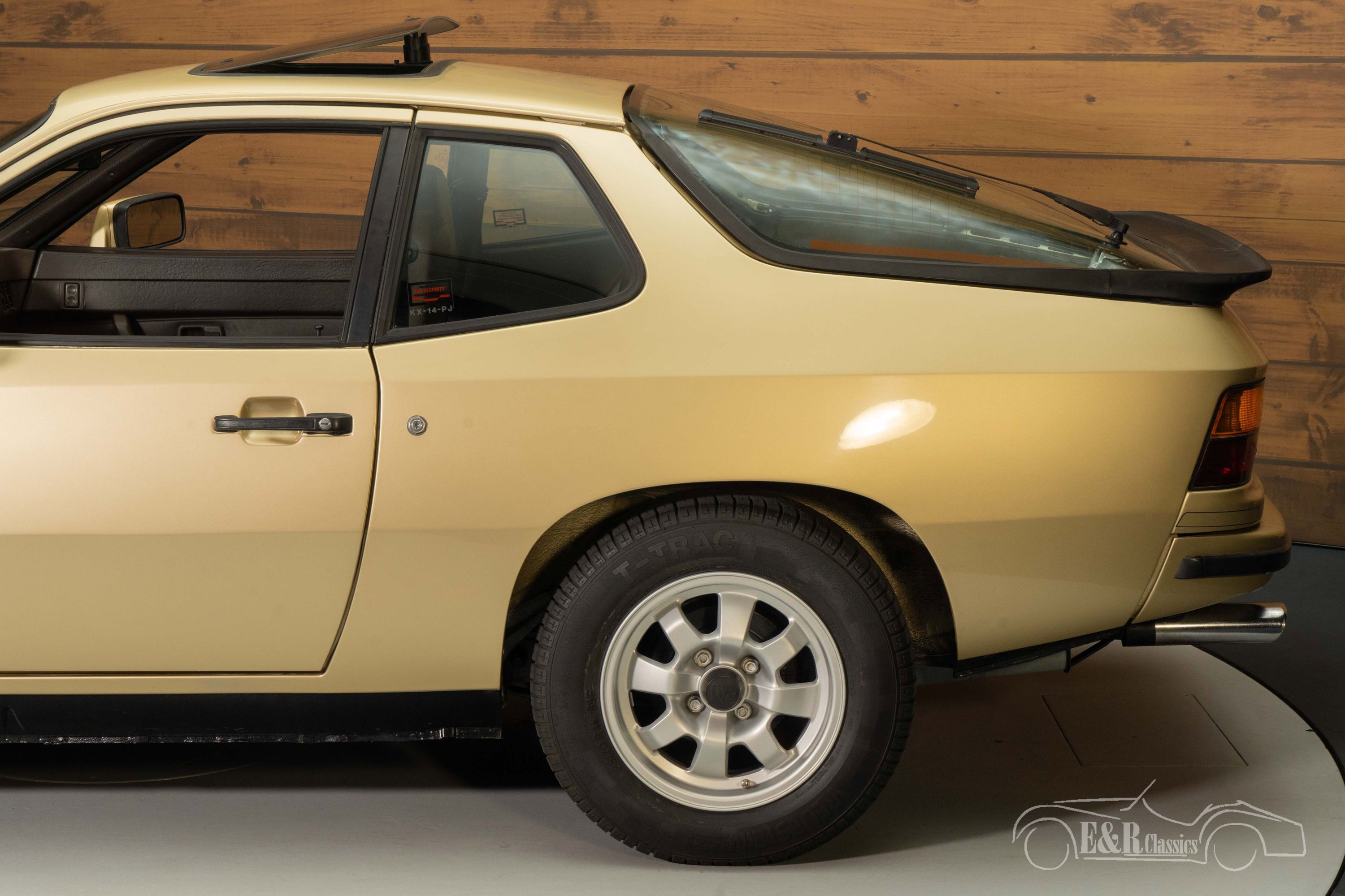 Porsche 924 11