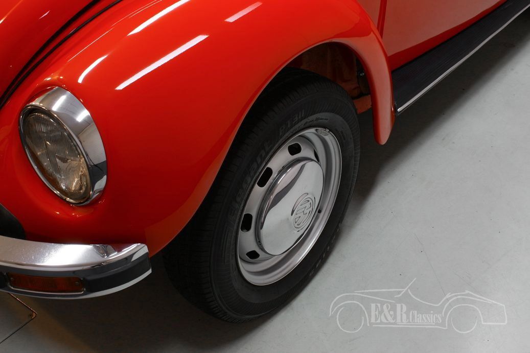 Volkswagen Beetle Cabriolet 5