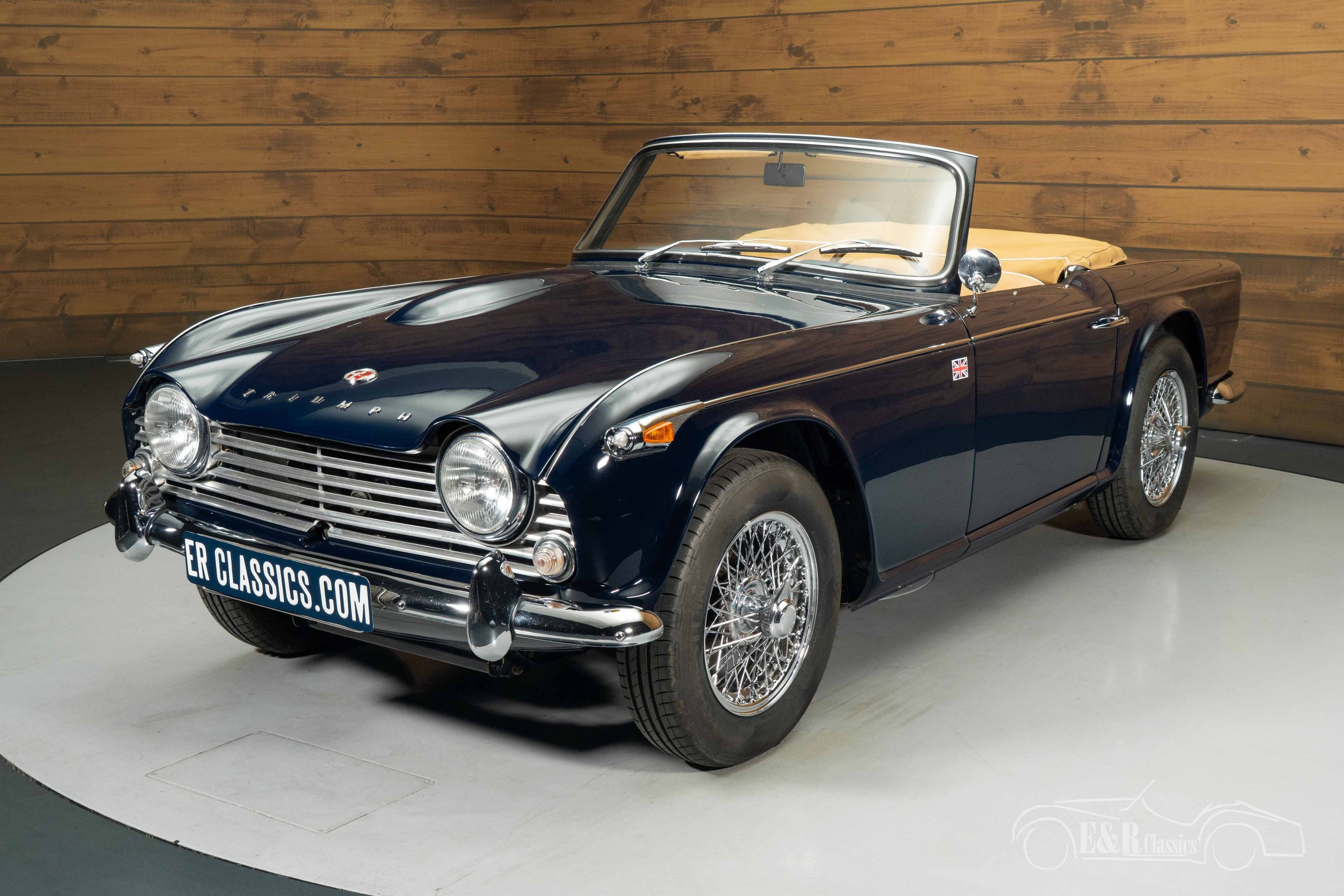 Triumph TR4 10