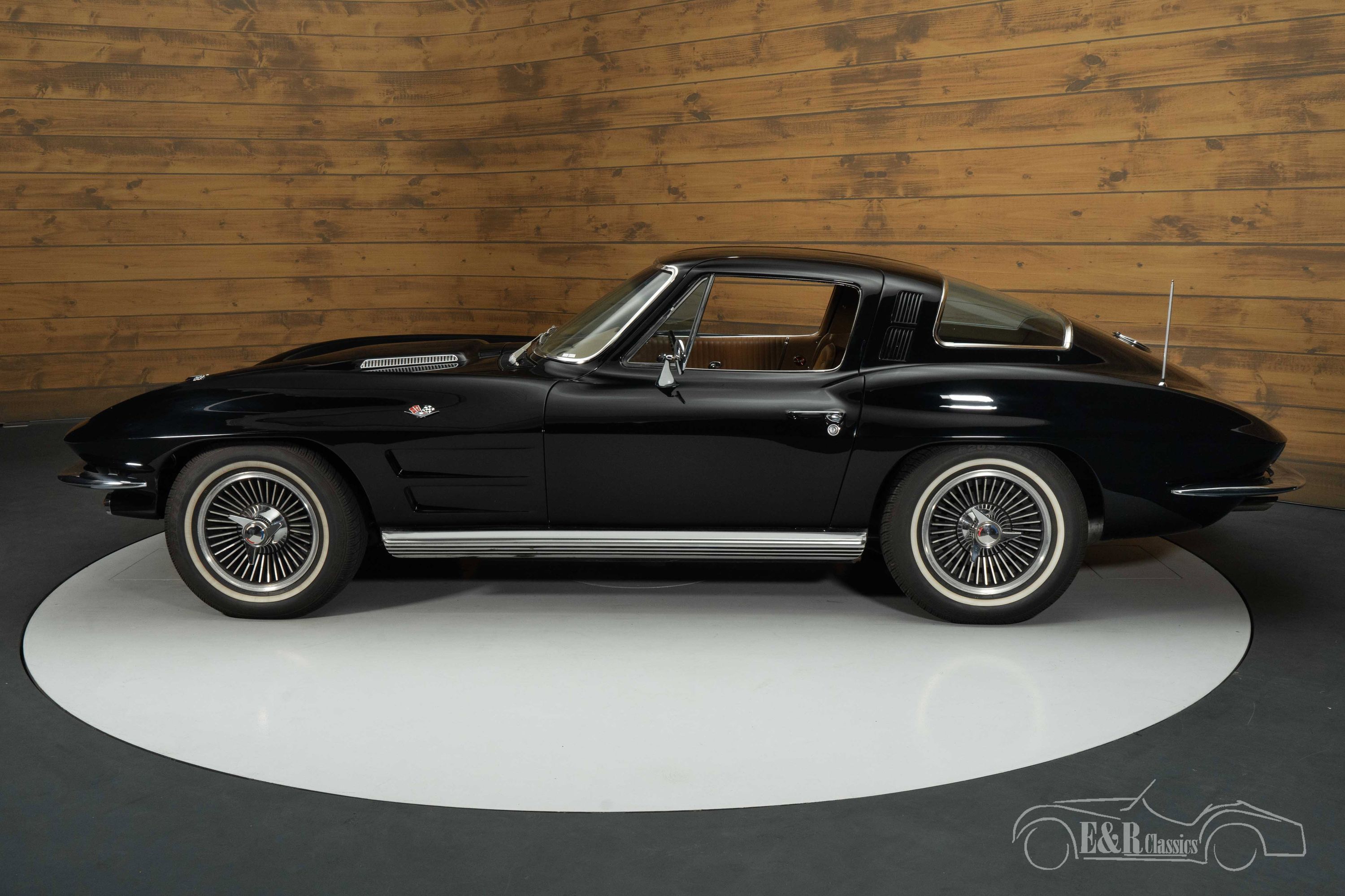 Chevrolet Corvette C2 Coupé 11
