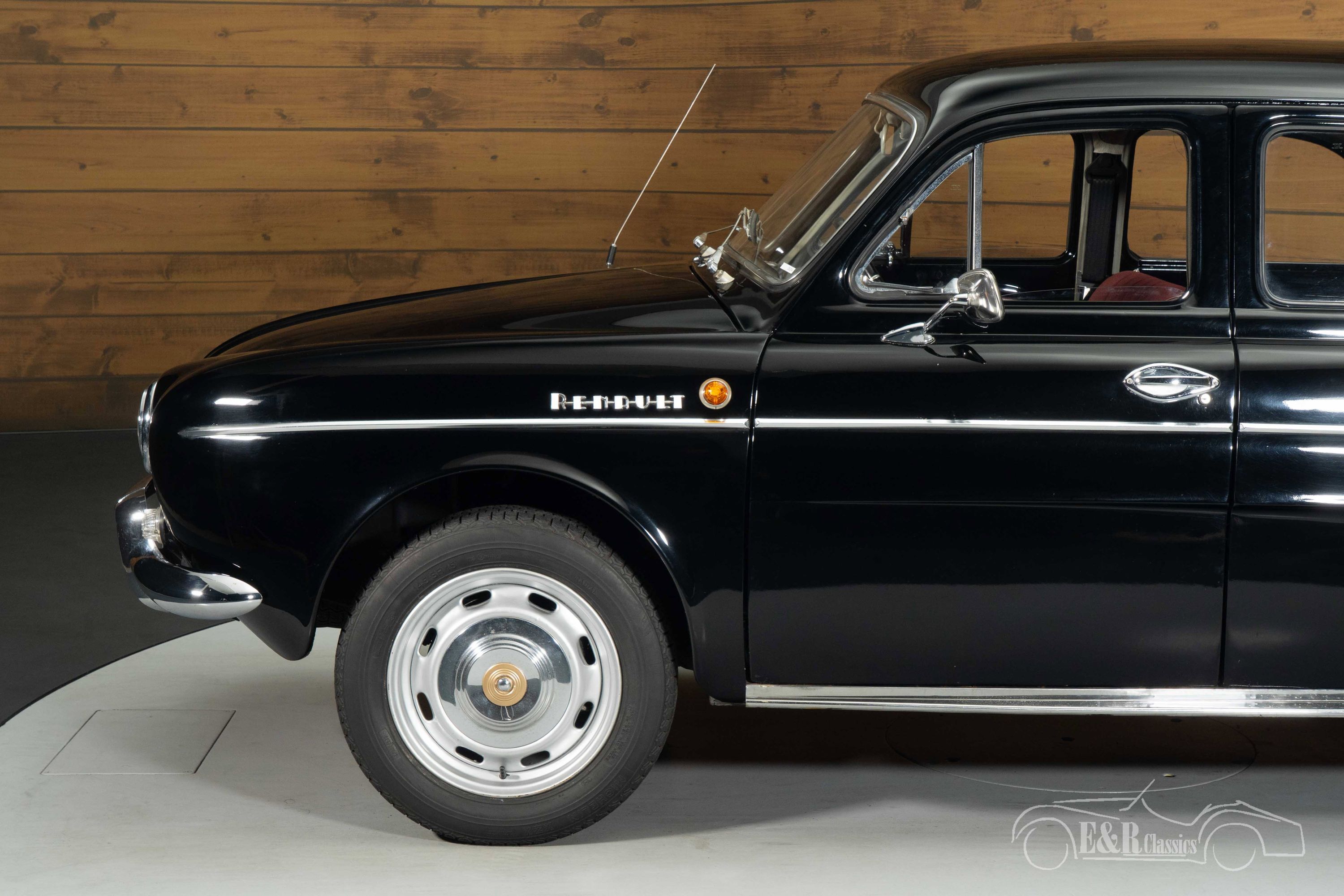 Renault Dauphine 10