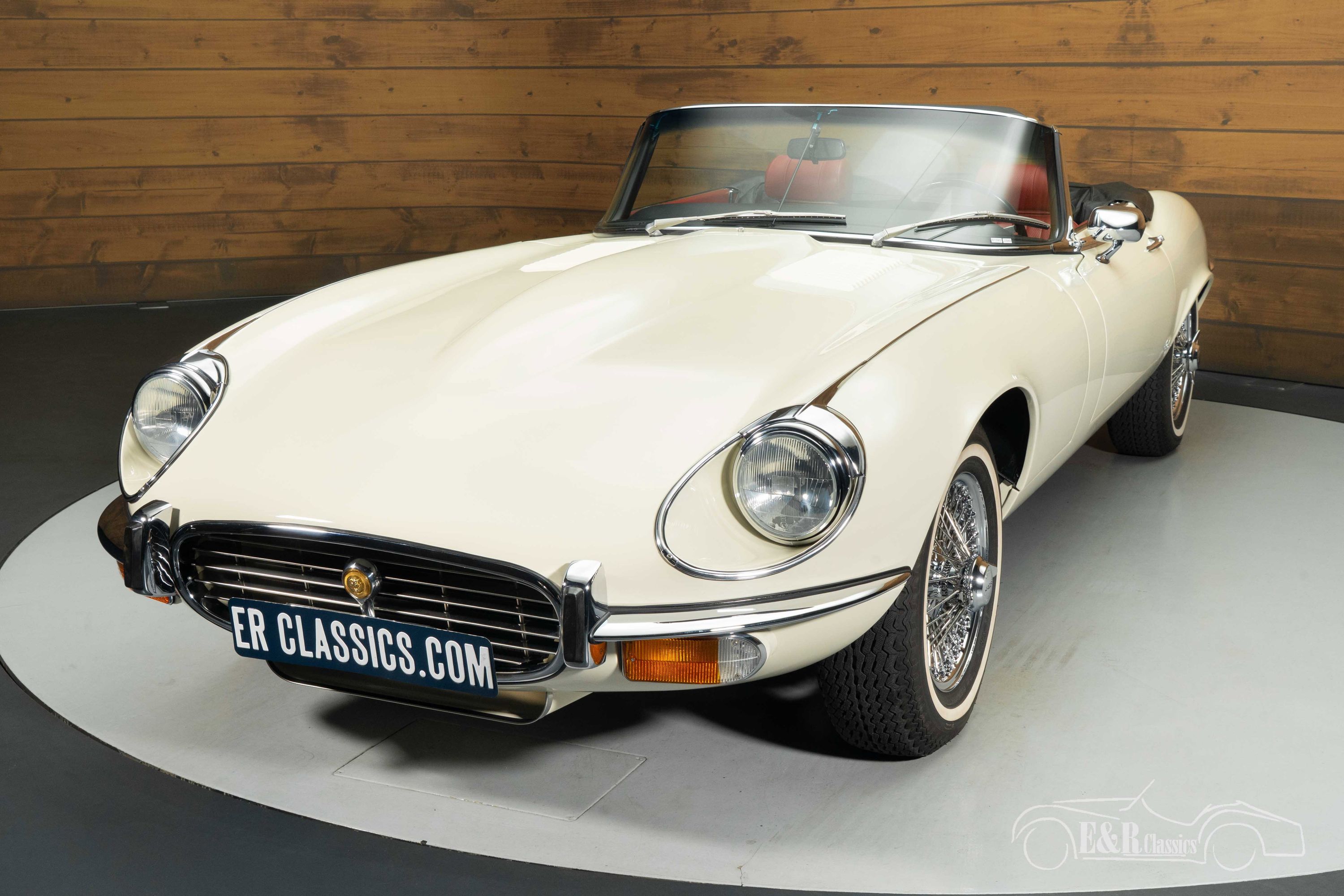 Jaguar E-Type Series 3 Cabriolet 8