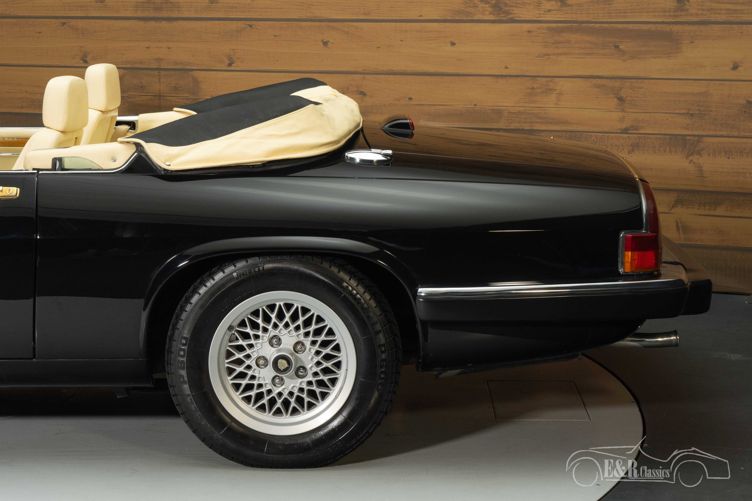 Jaguar XJS Cabriolet 11