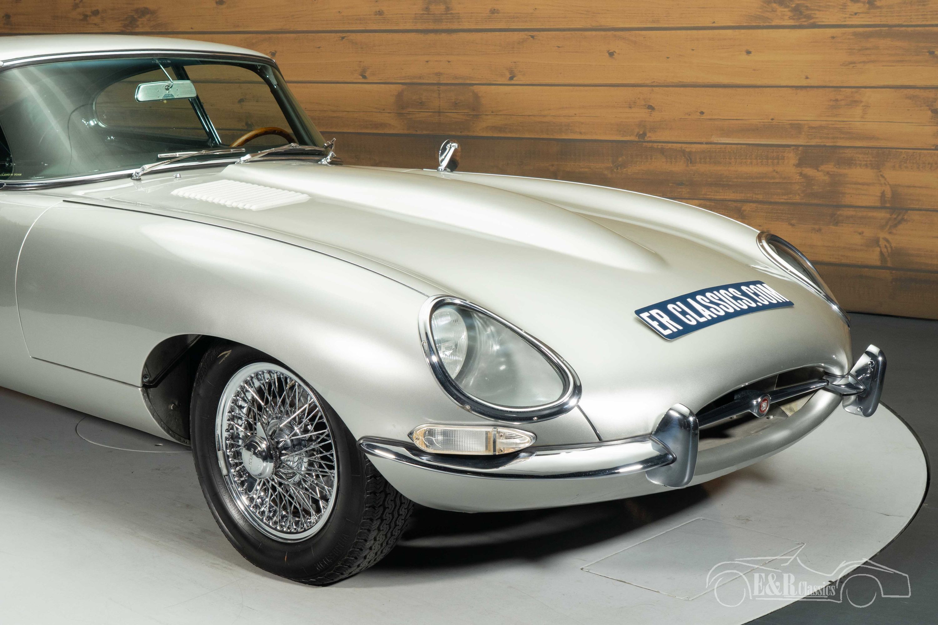 Jaguar E-type series 1 Coupe 6