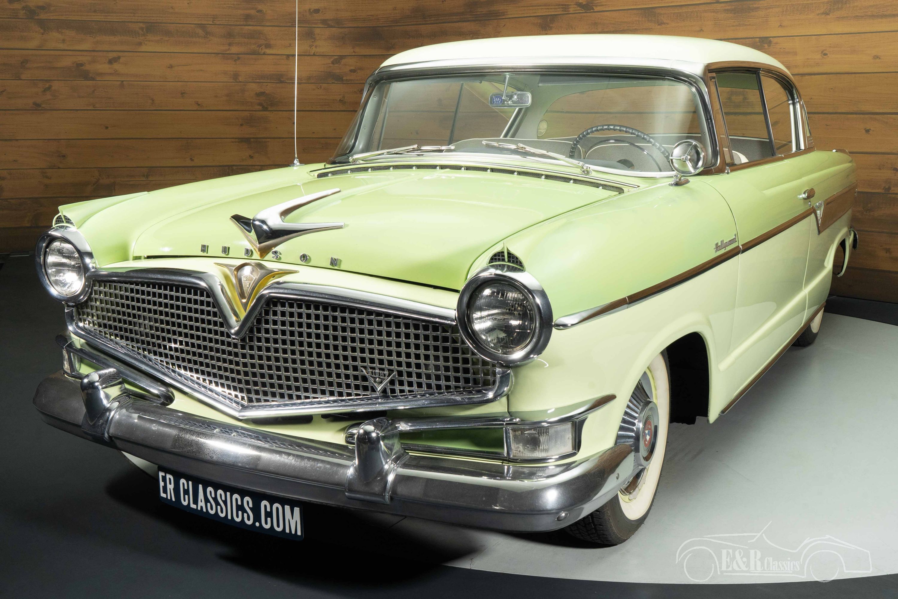Hornet V8 Hollywood Hardtop 8