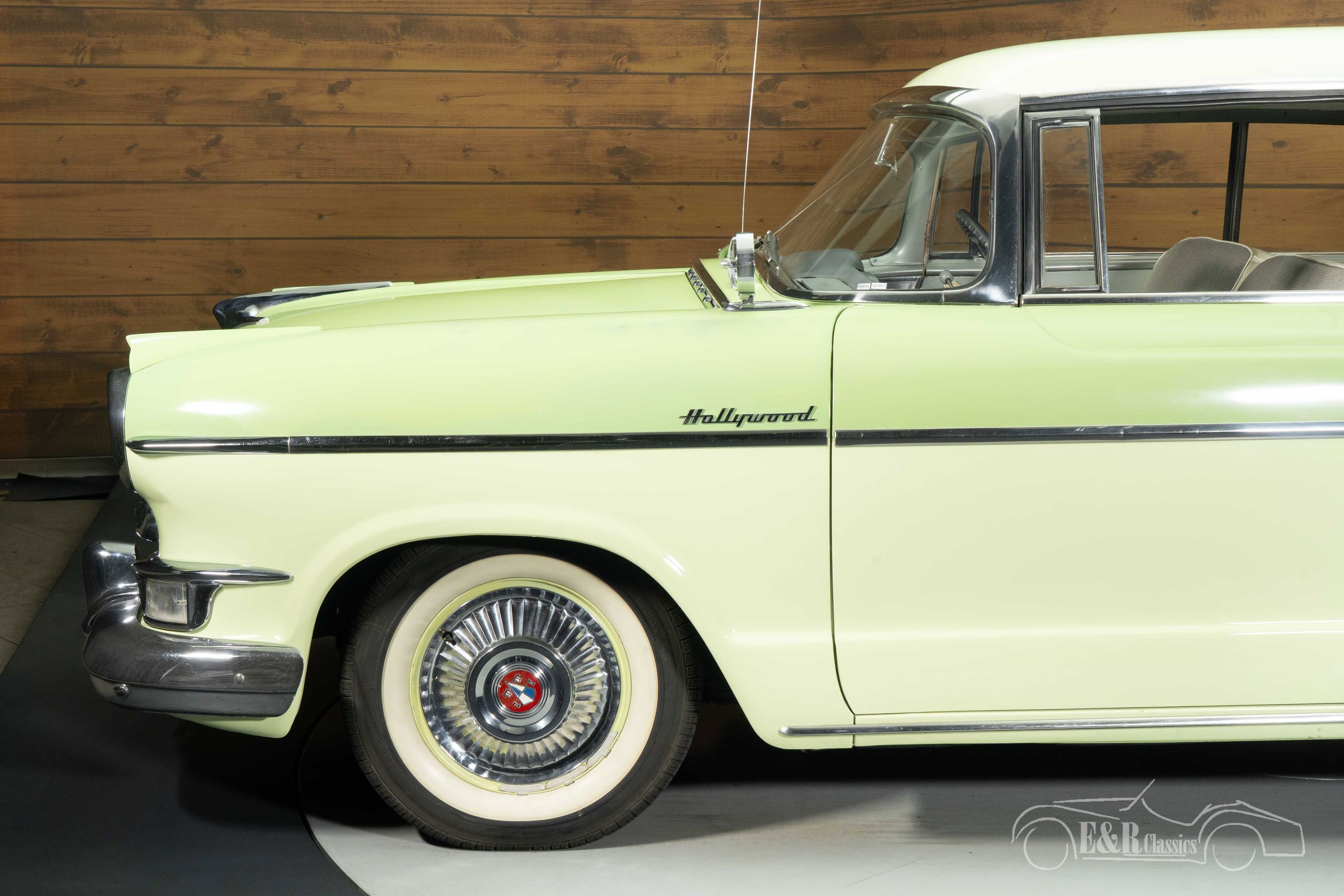Hornet V8 Hollywood Hardtop 10