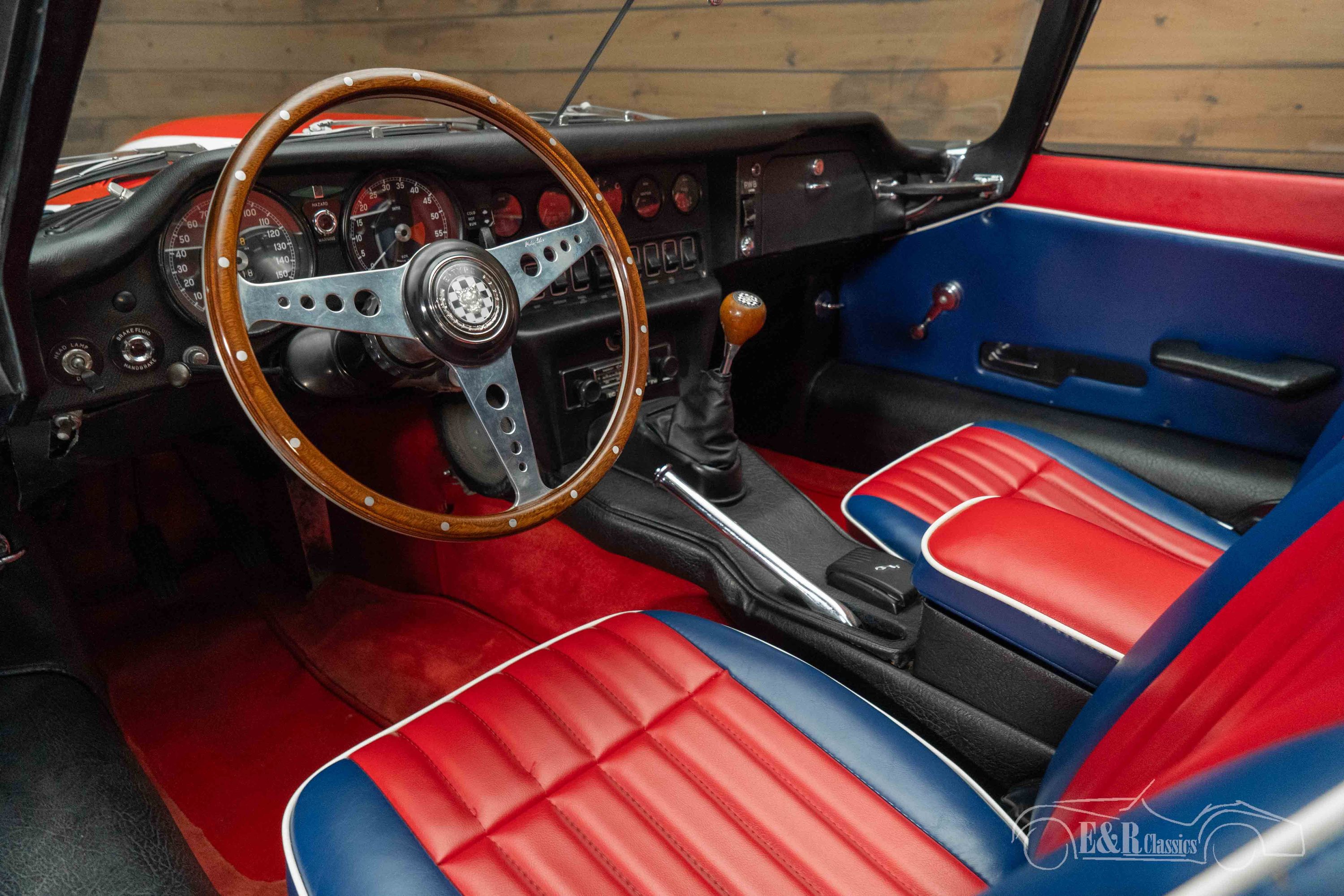 Jaguar E-type Series 2 Cabriolet 3