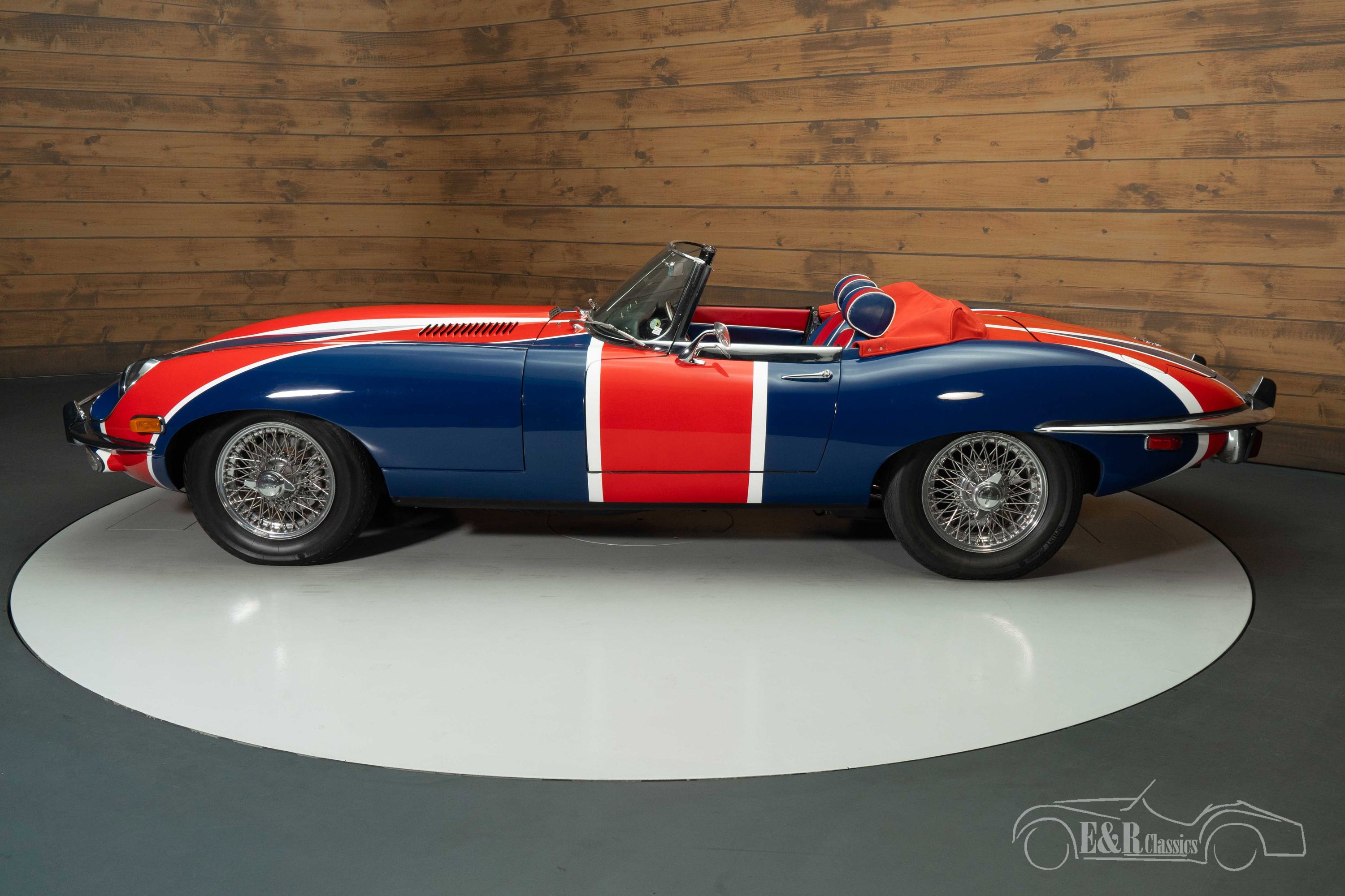 Jaguar E-type Series 2 Cabriolet 10