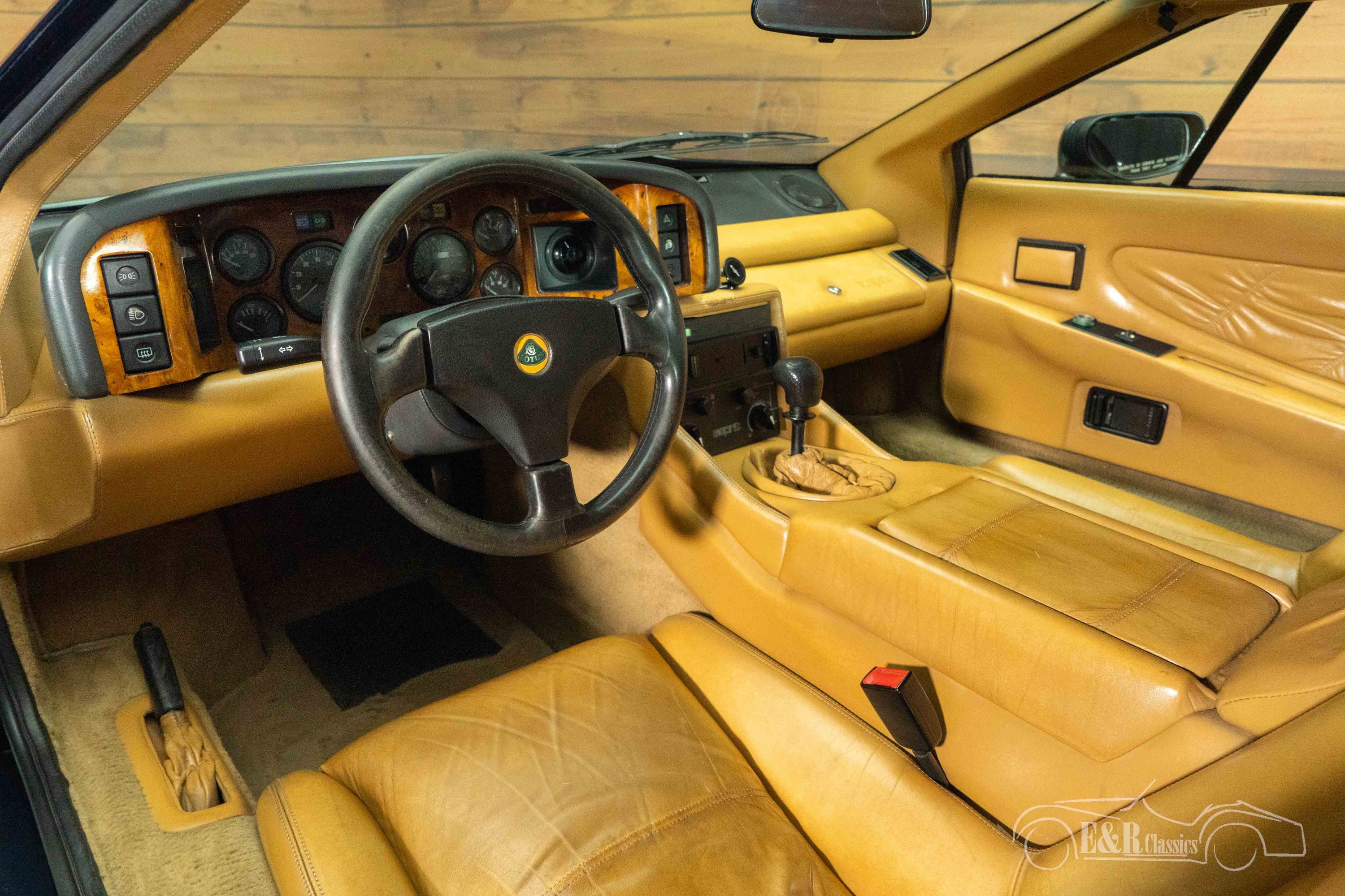 Lotus Esprit Turbo SE 3