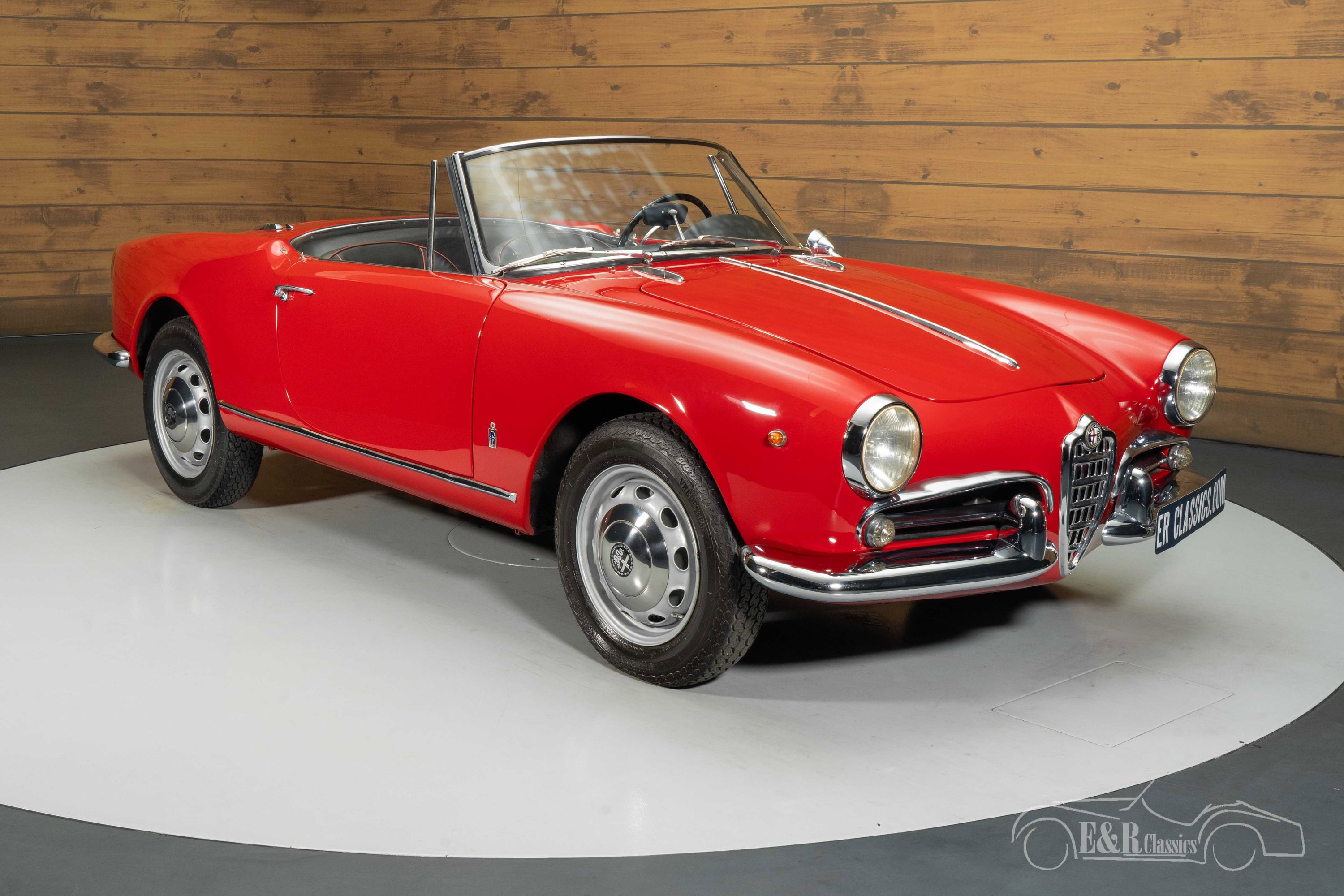 Alfa Romeo Giulietta Spider 5