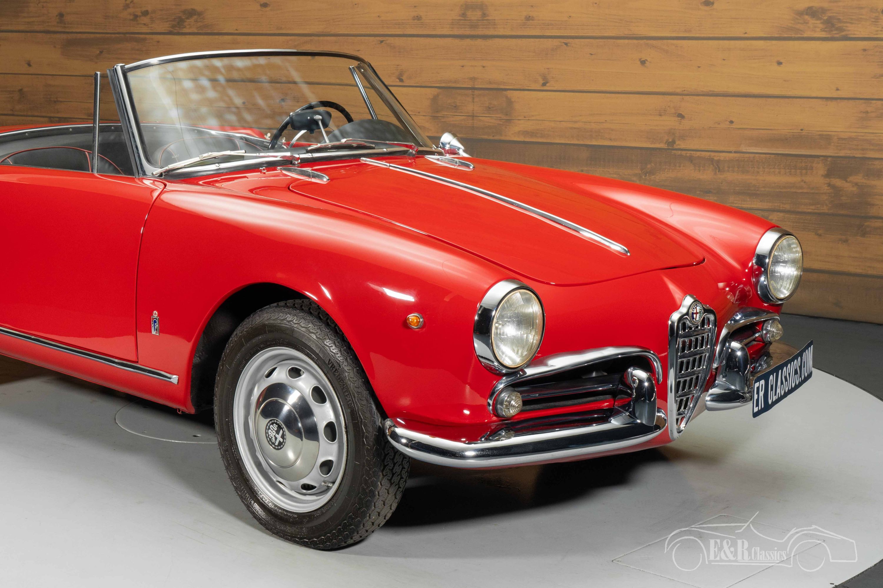 Alfa Romeo Giulietta Spider 6