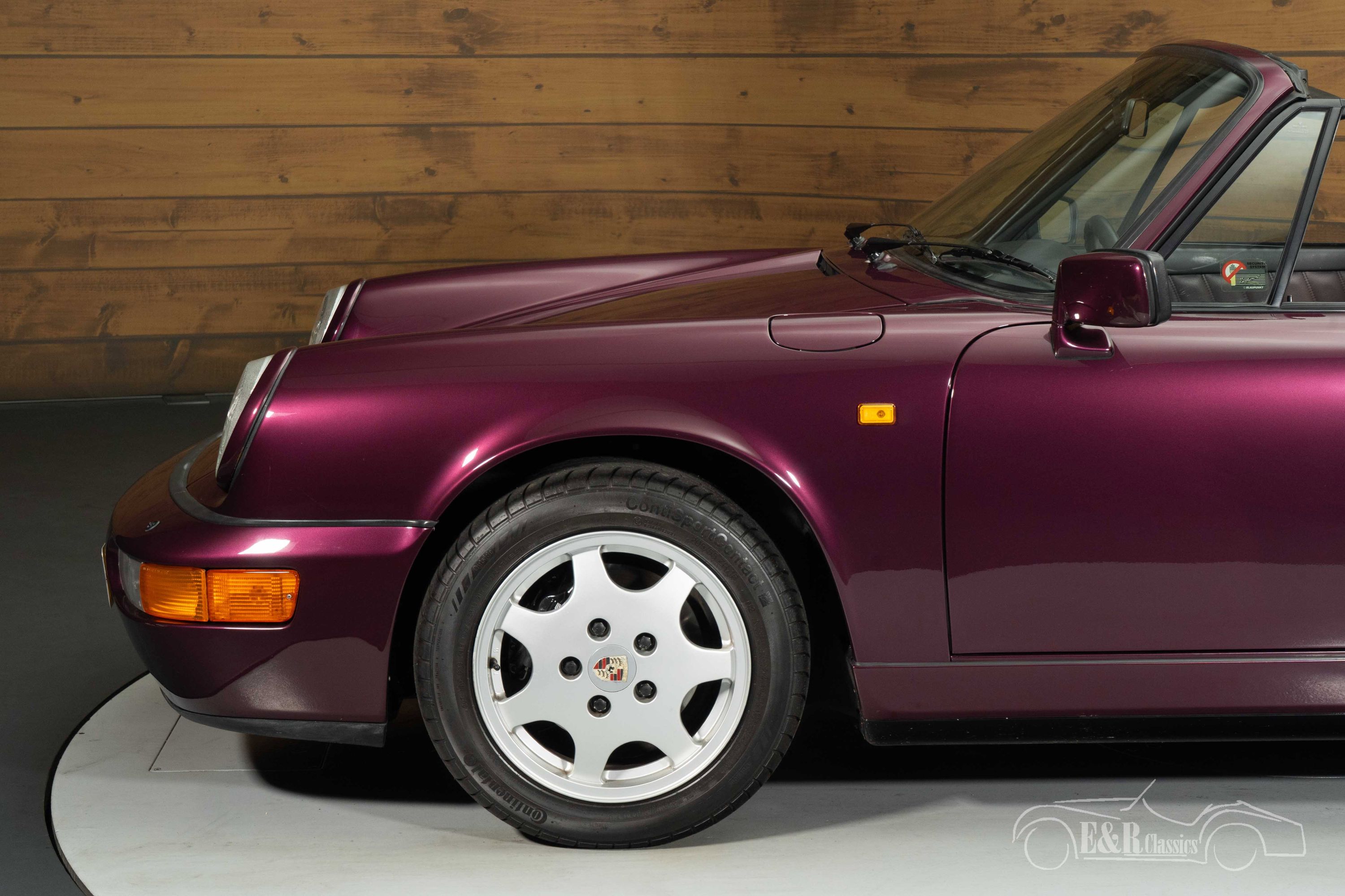 Porsche 911 Carrera 4 Cabriolet 10