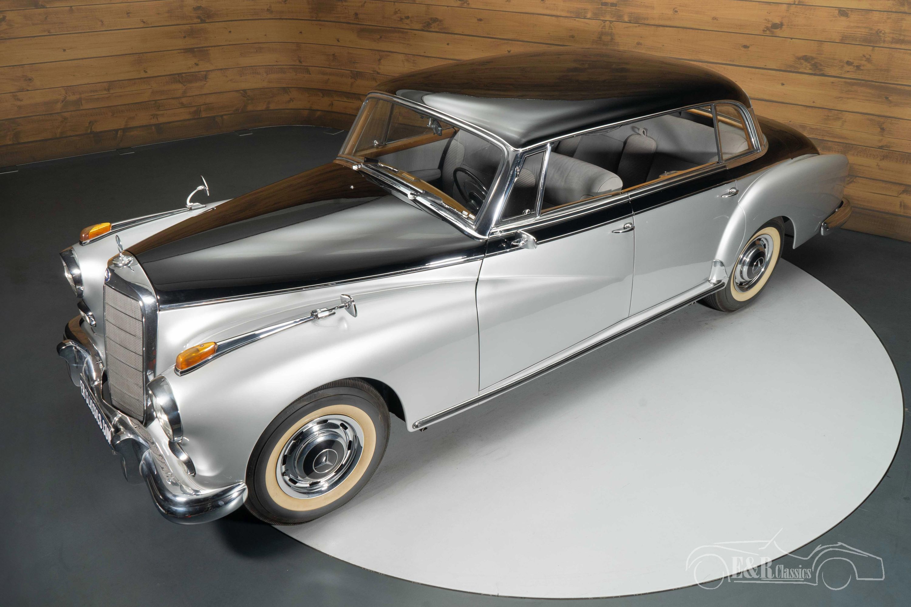 Mercedes-Benz 300D Adenauer 2