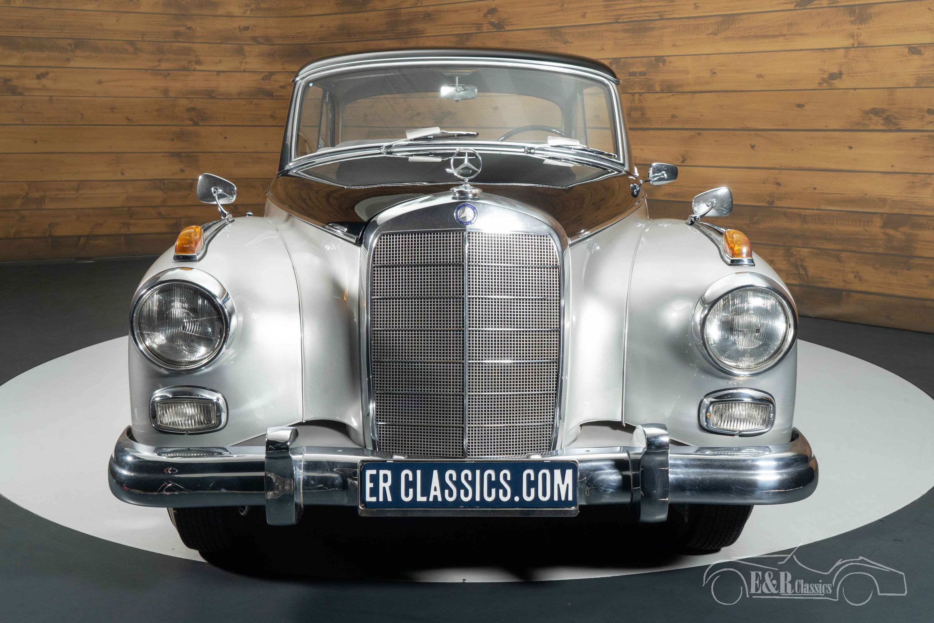 Mercedes-Benz 300D Adenauer 7