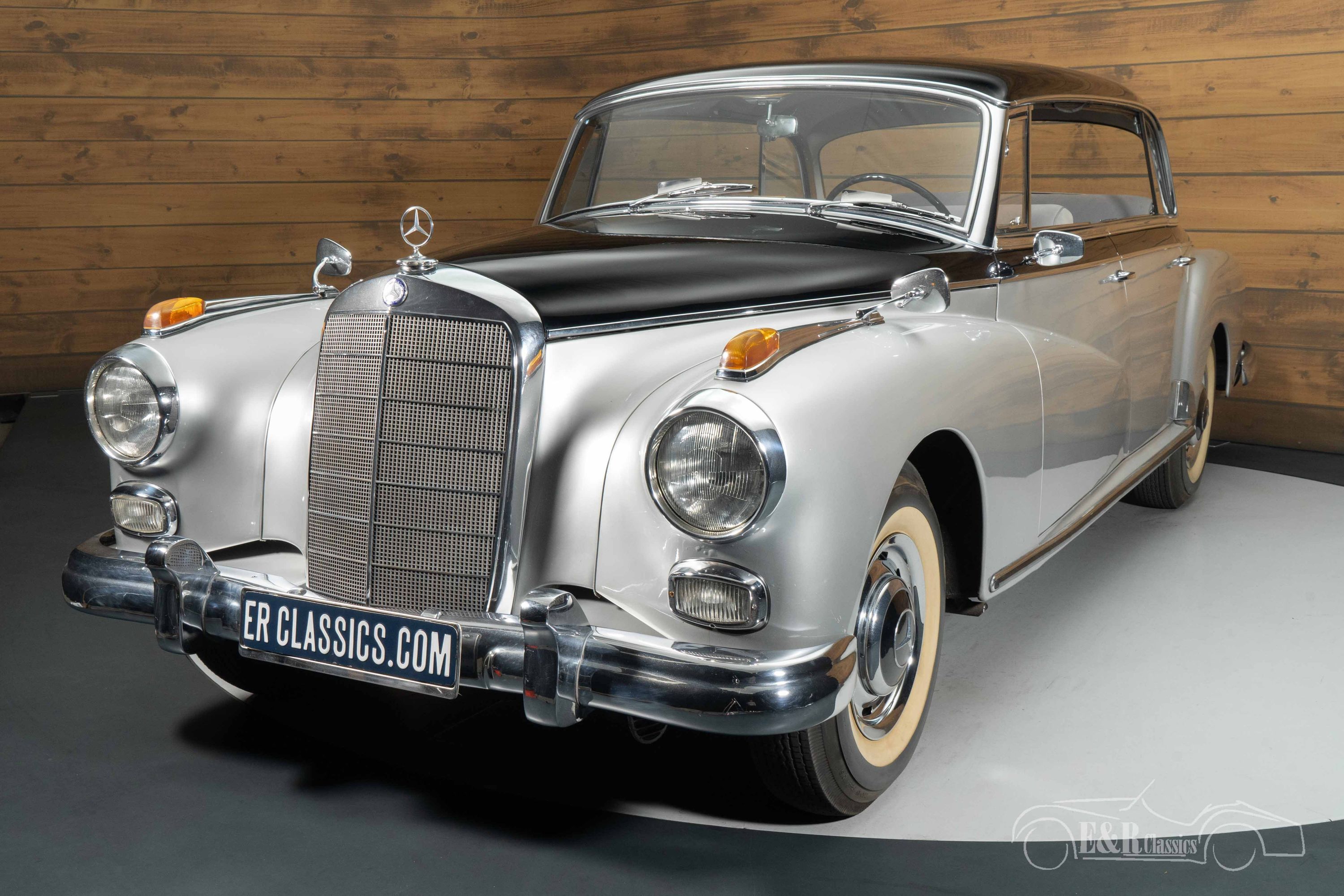 Mercedes-Benz 300D Adenauer 8