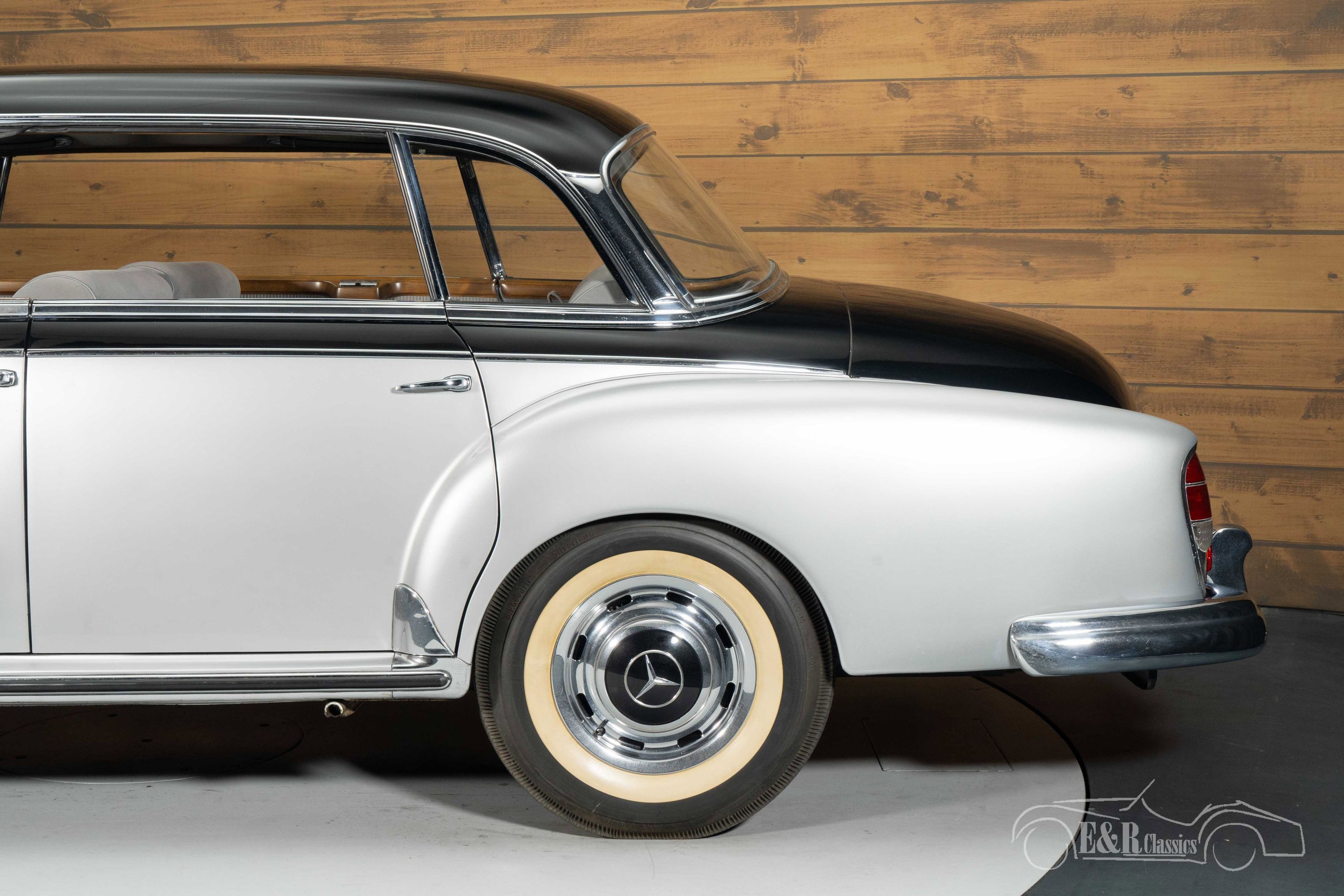 Mercedes-Benz 300D Adenauer 11