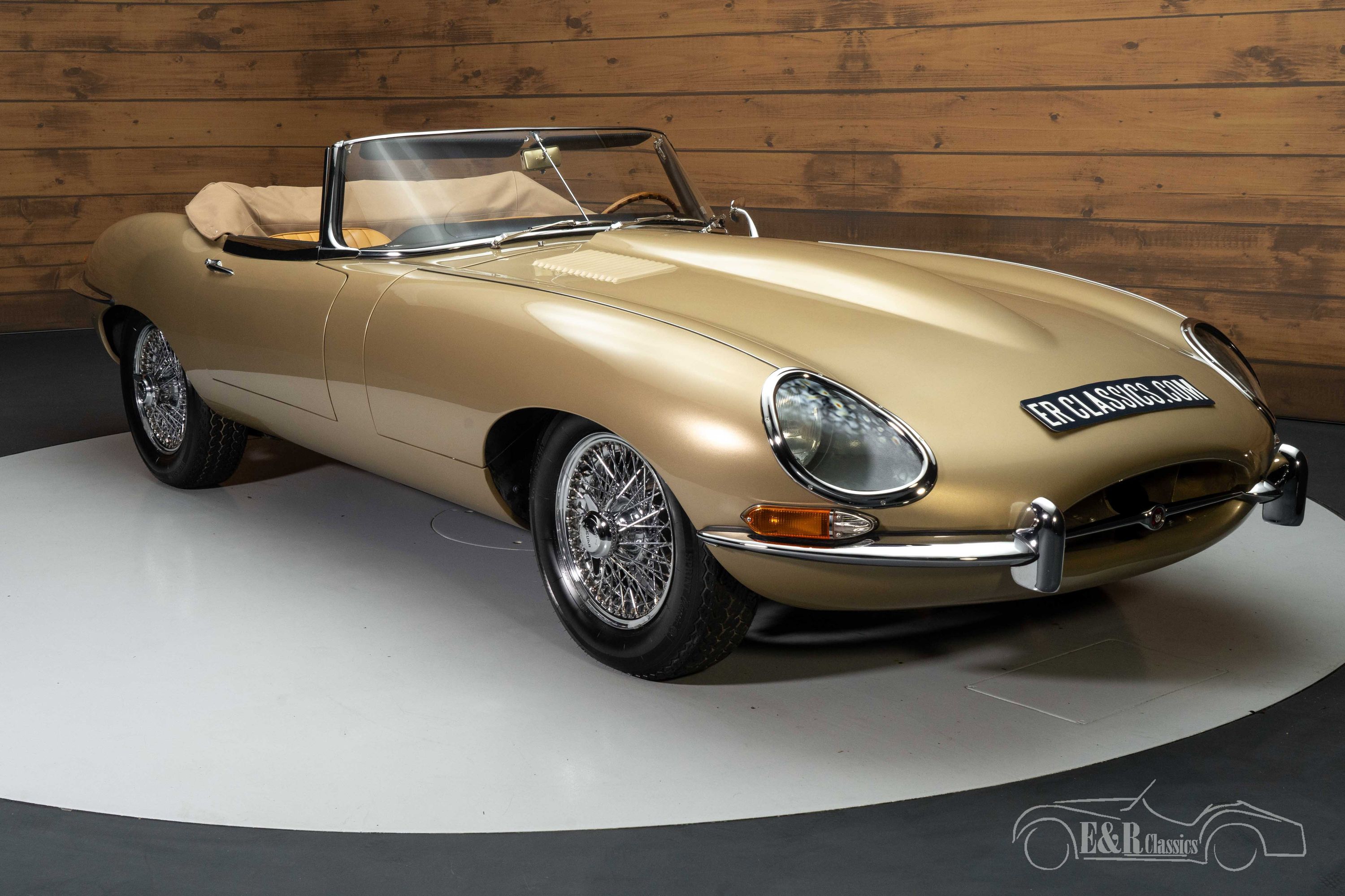 Jaguar E-Type Series 1 Cabriolet 2