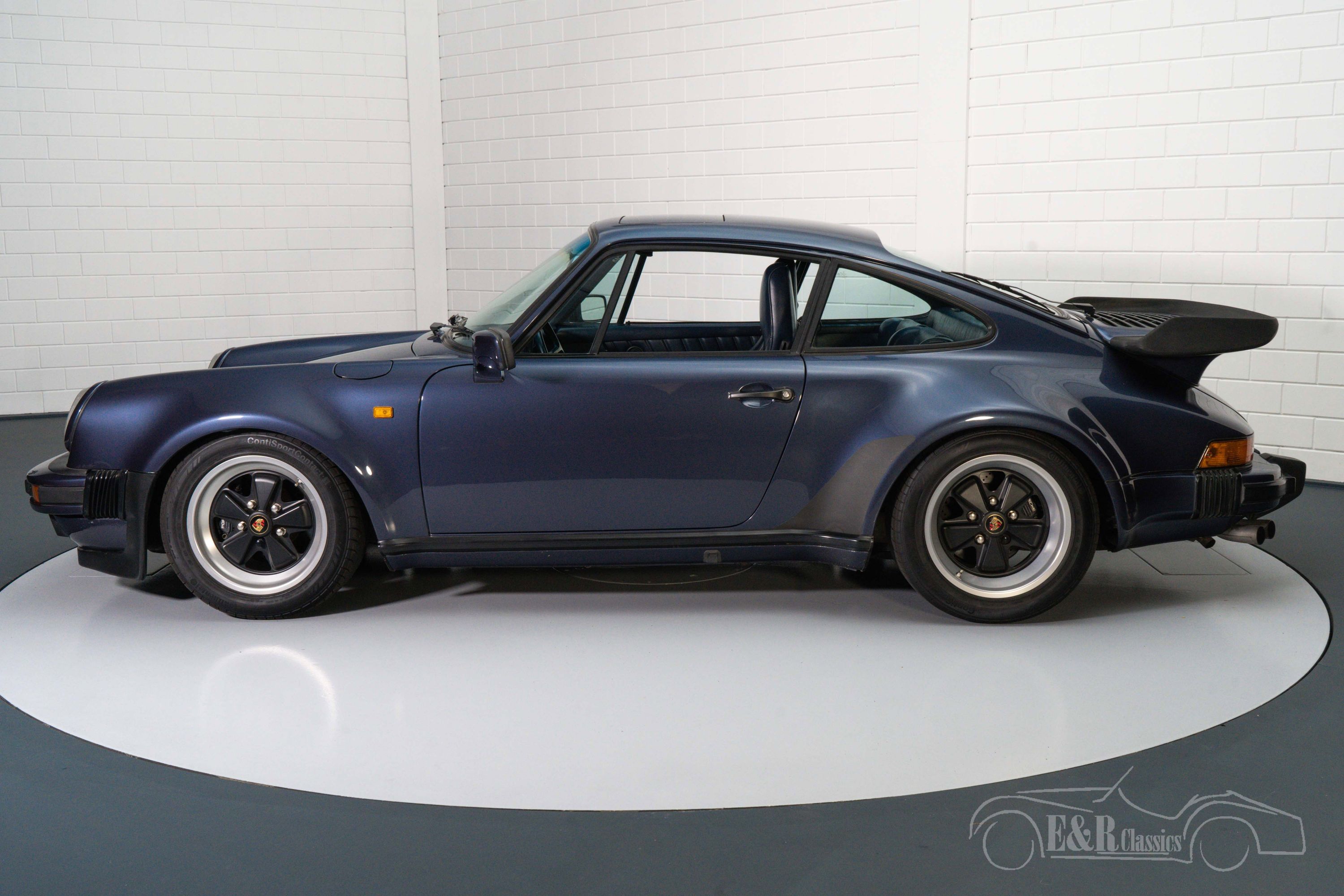 Porsche 930 Turbo 4