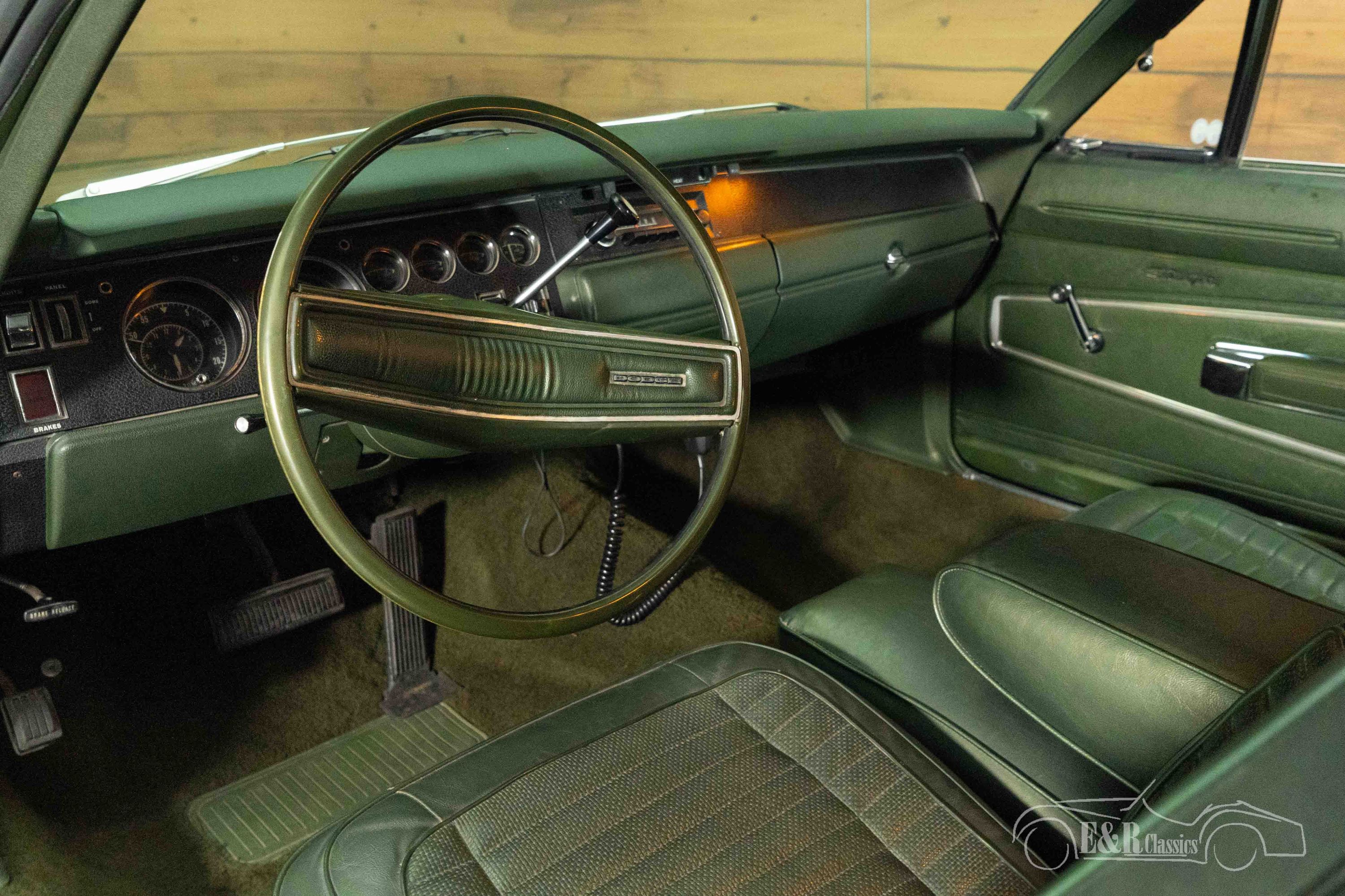 Dodge Charger 500 3