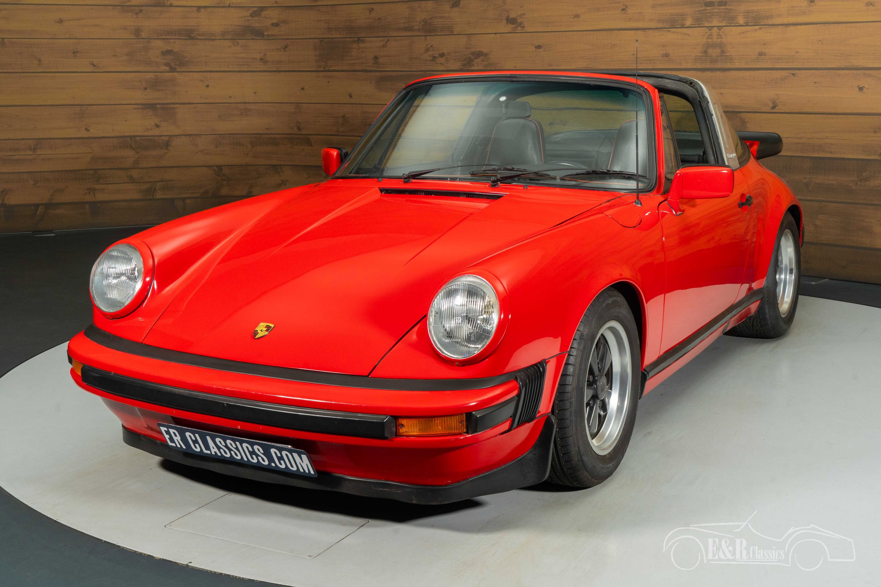 Porsche 911 Targa 8