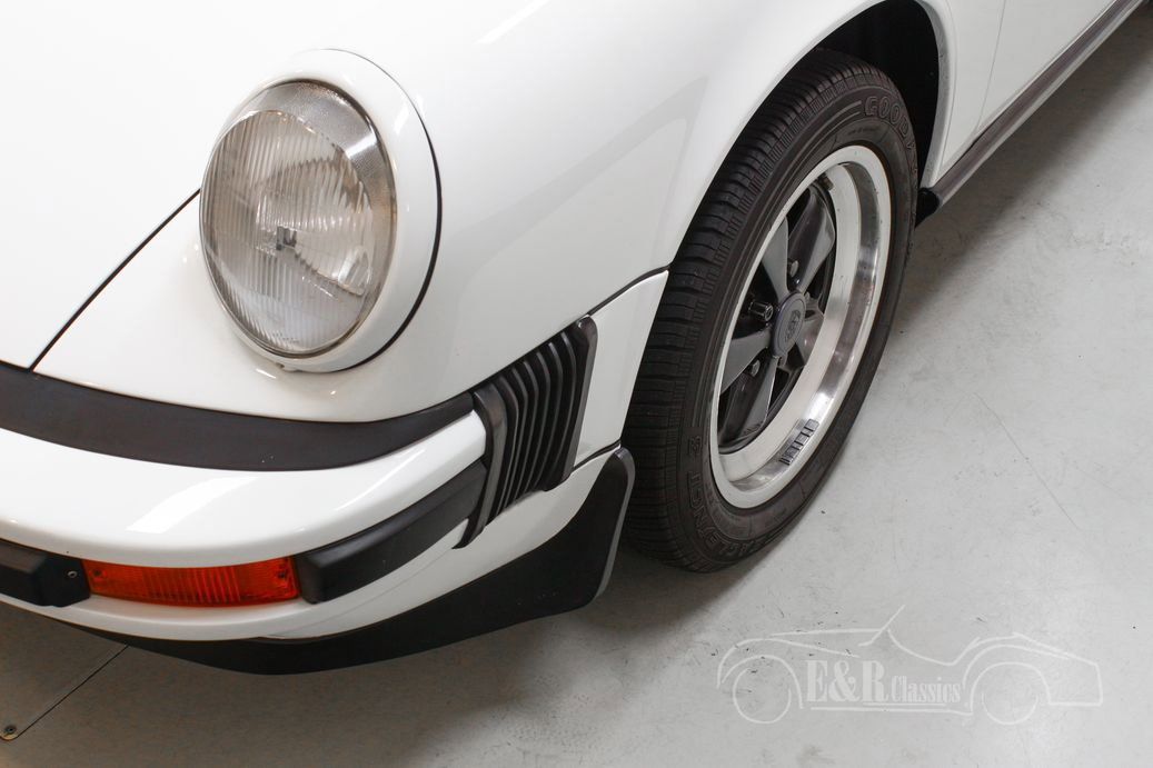 Porsche 911 SC Coupe 5