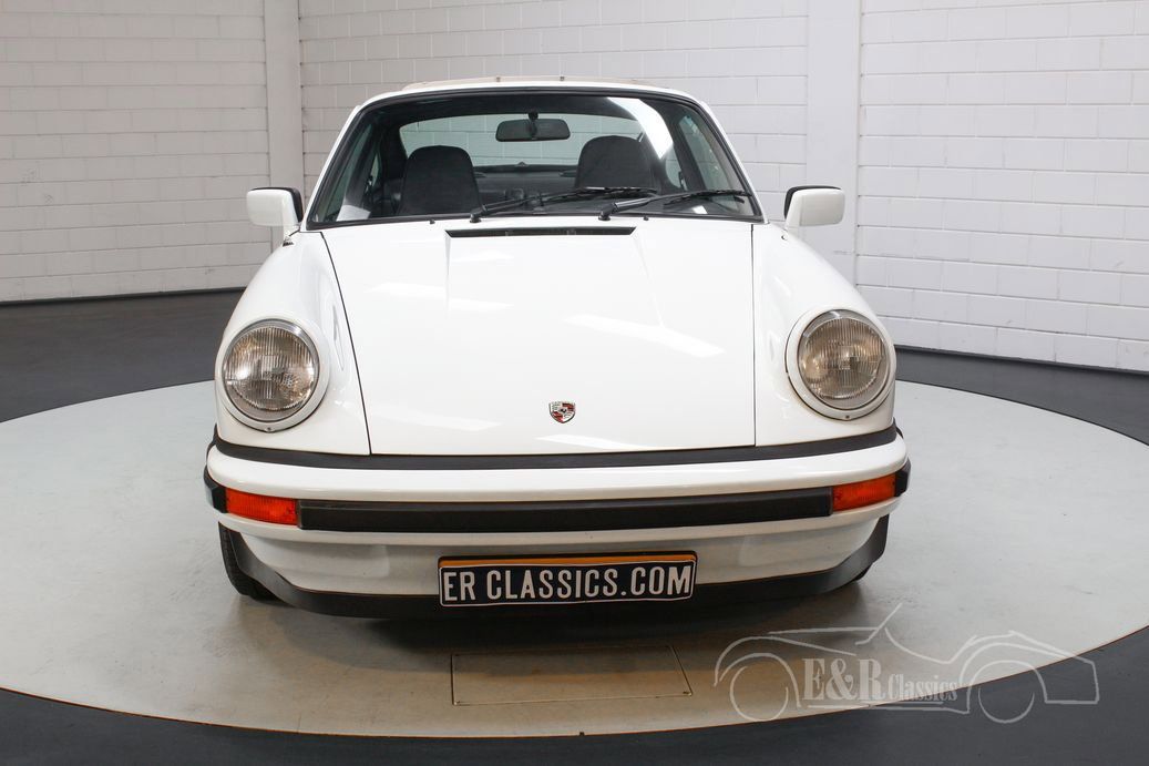 Porsche 911 SC Coupe 6