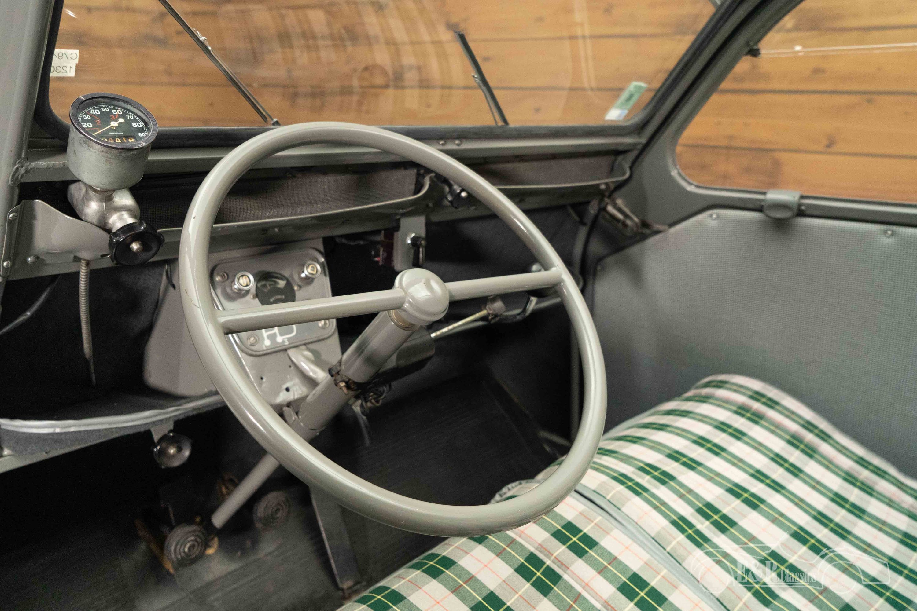 2CV 3