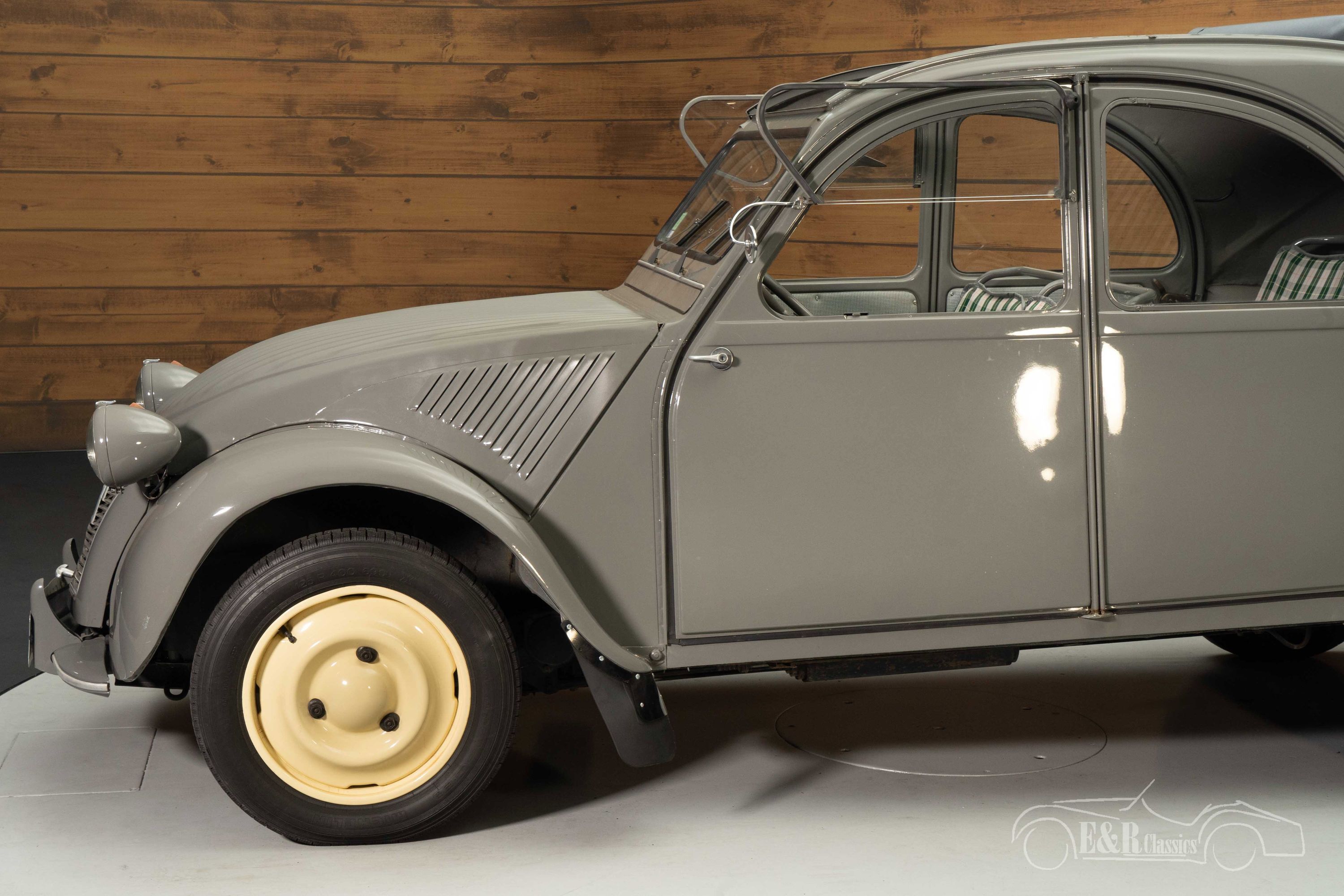 2CV 10