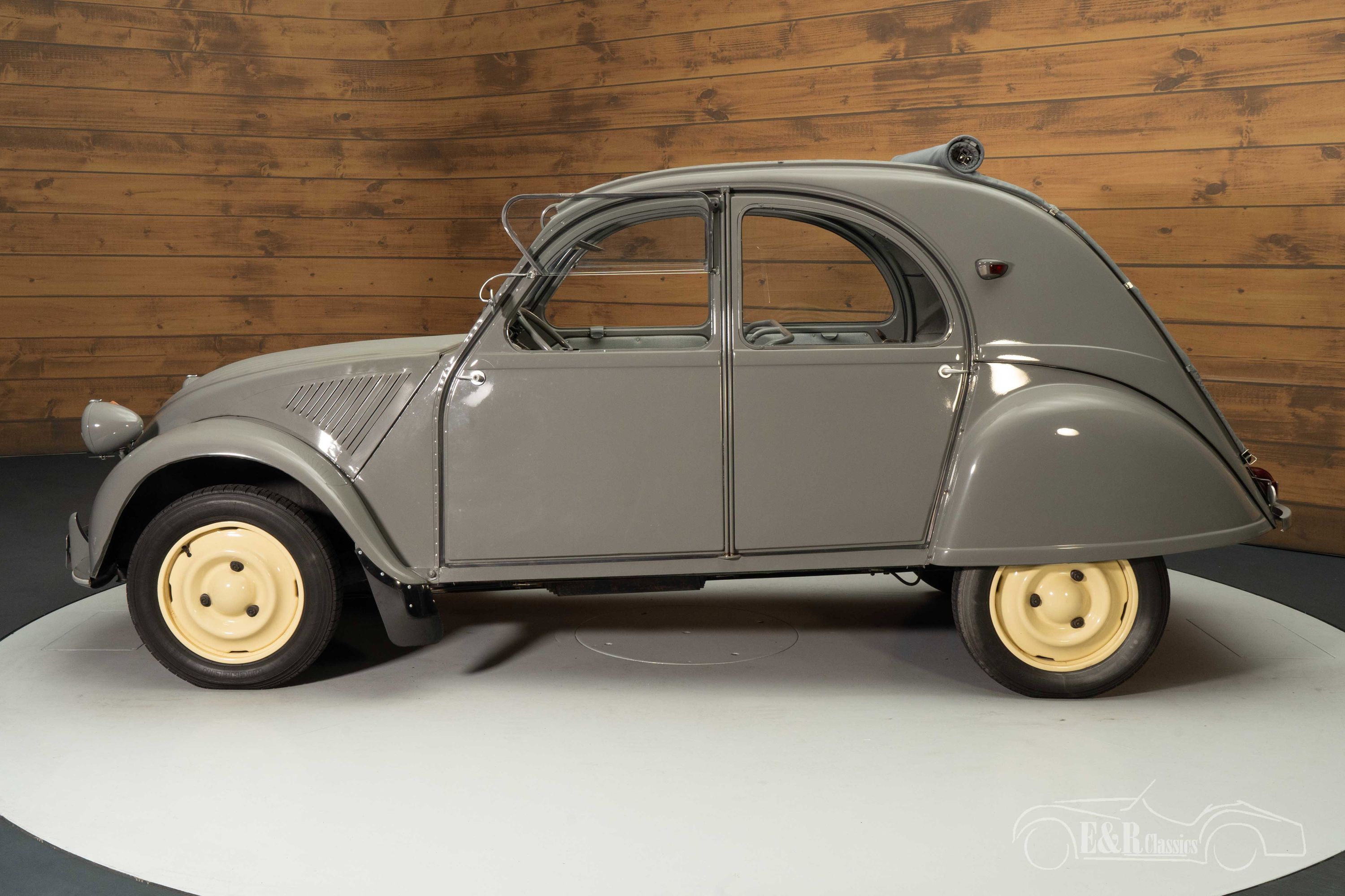 2CV 11