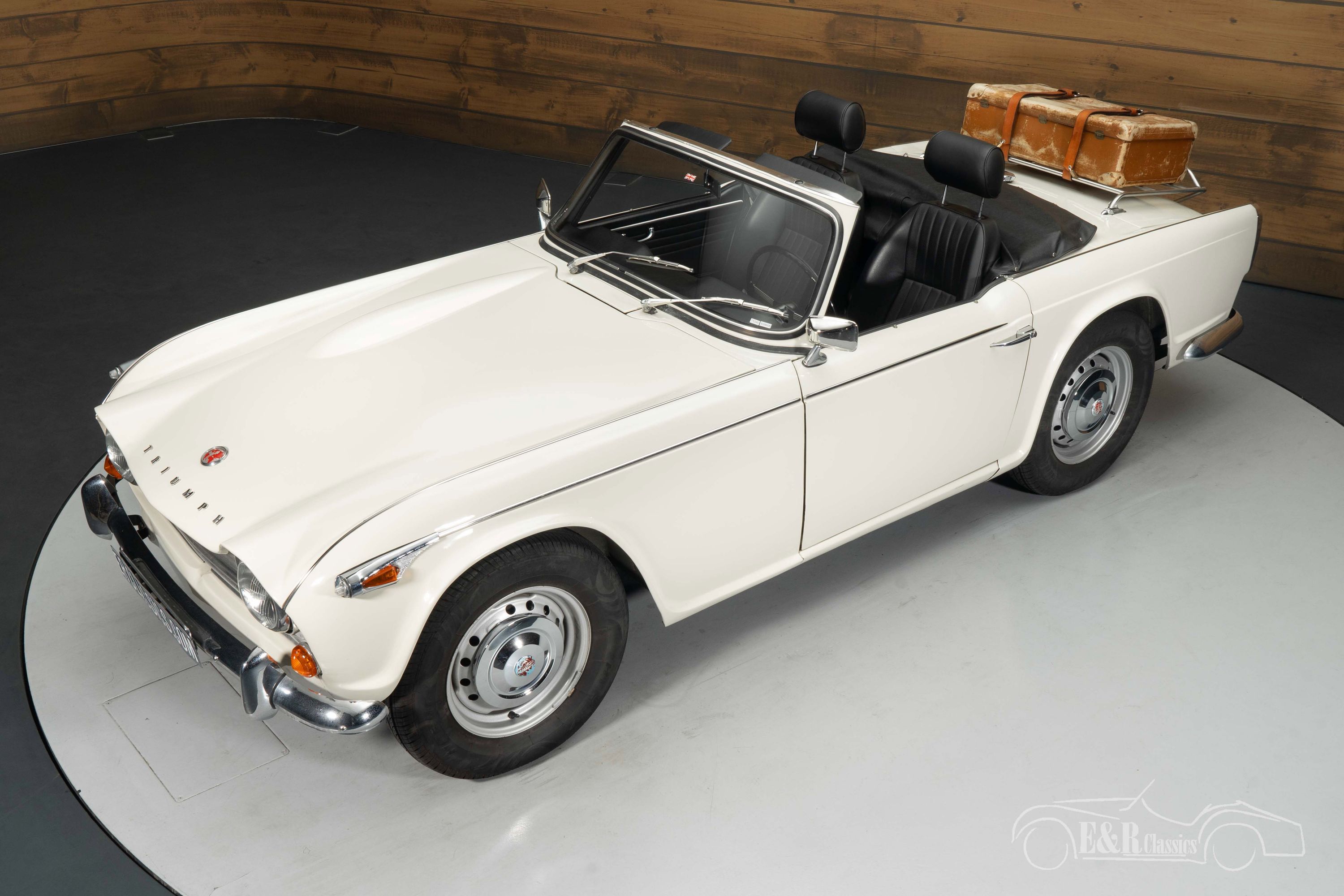 Triumph TR4A IRS 2