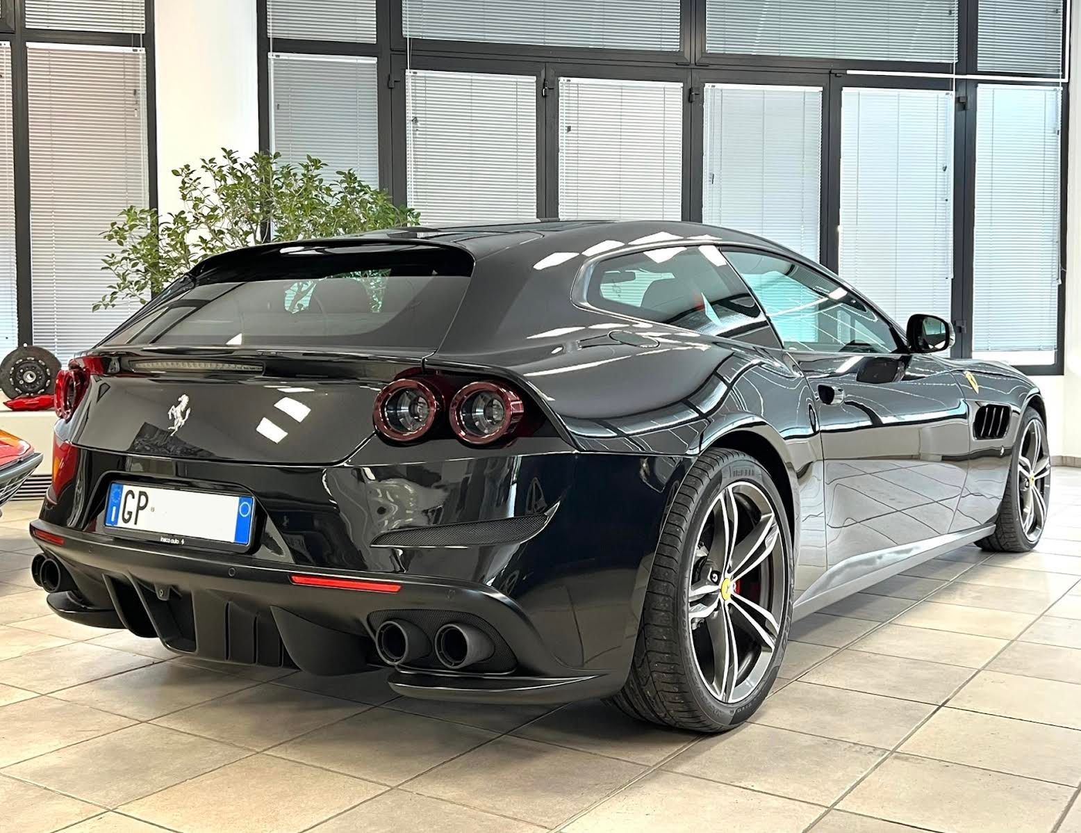 Ferrari F355 Spider 4