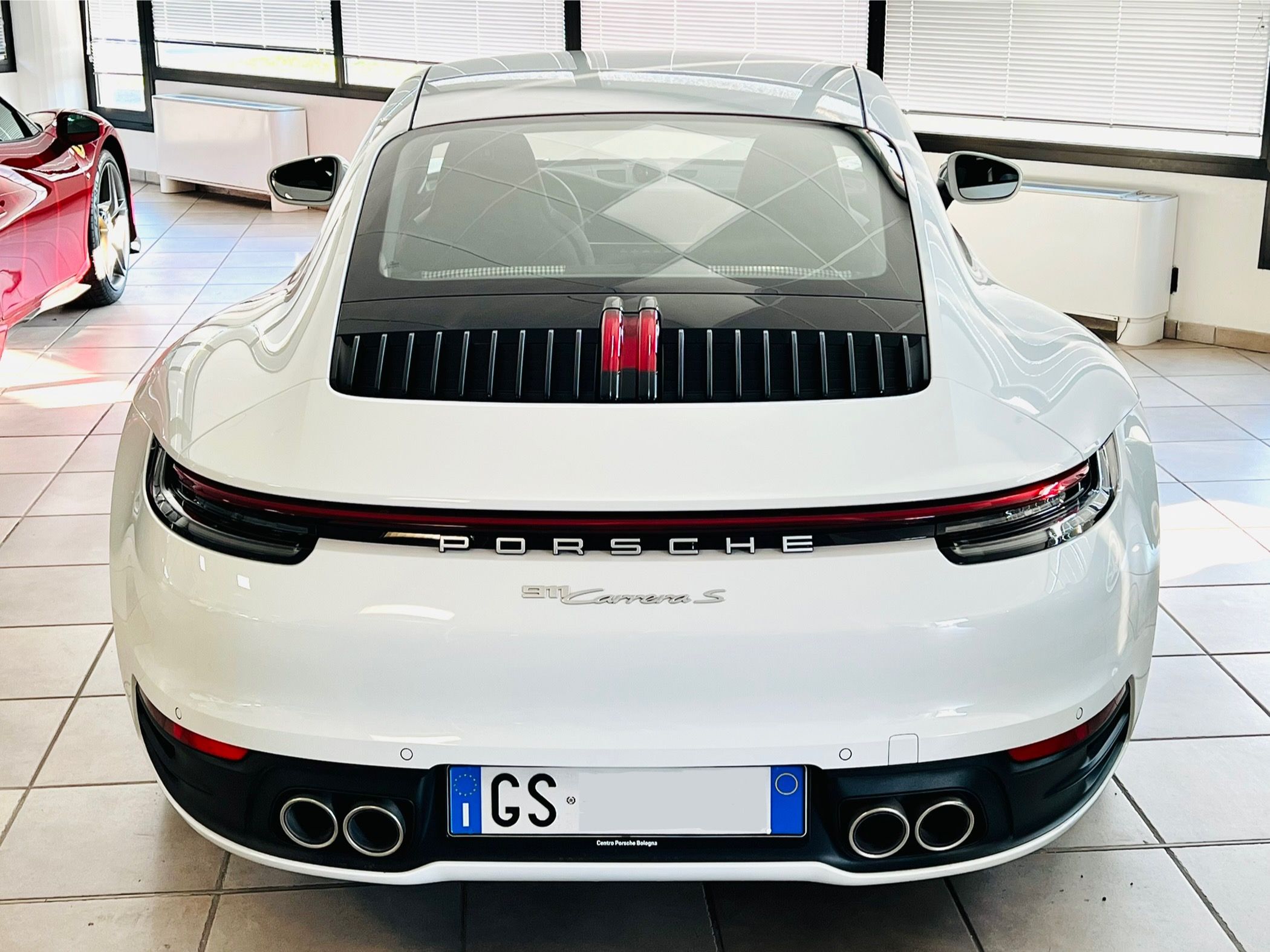 Porsche 911 Carrera S 5