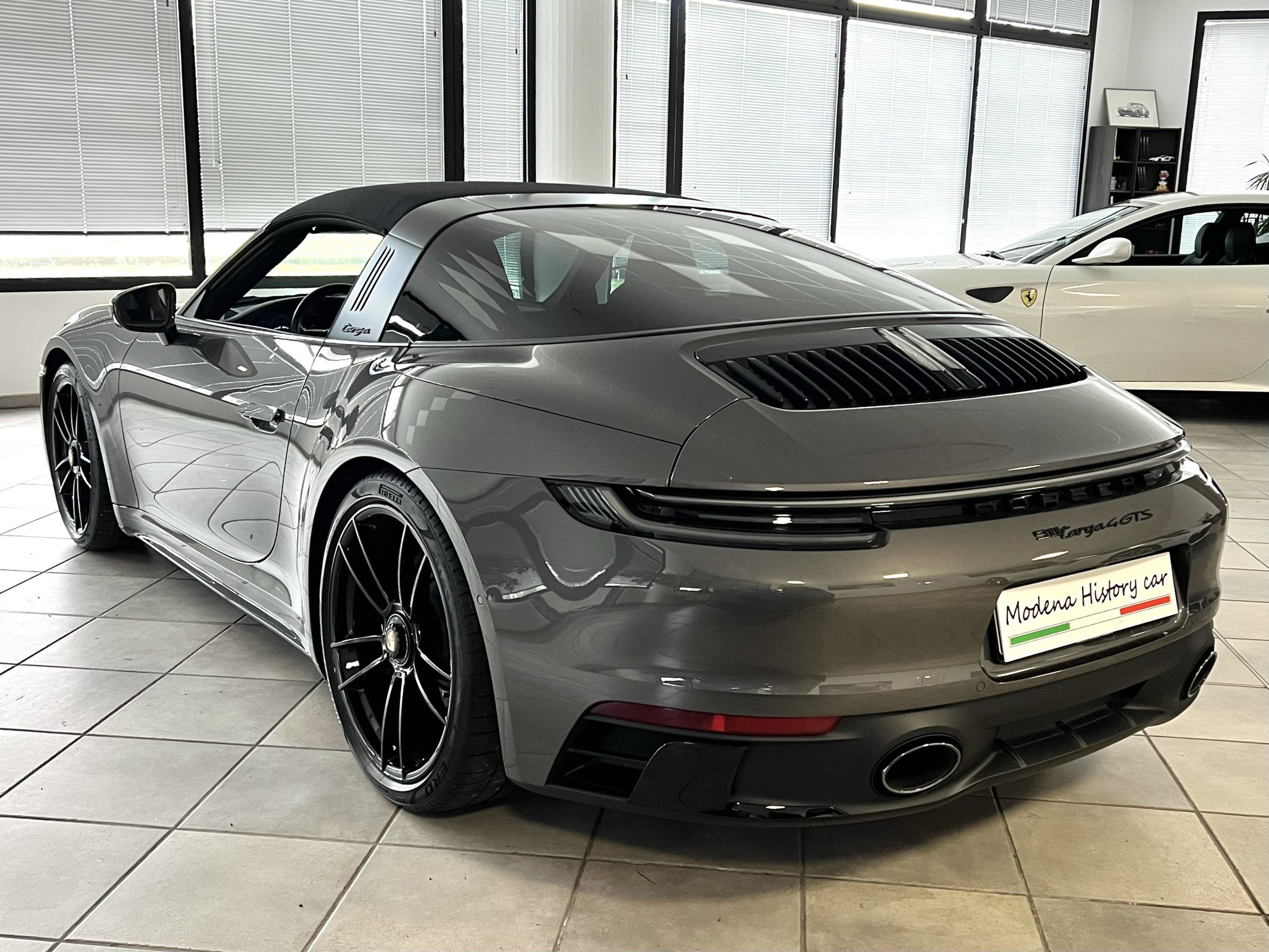 Porsche 4GTS TARGA 5