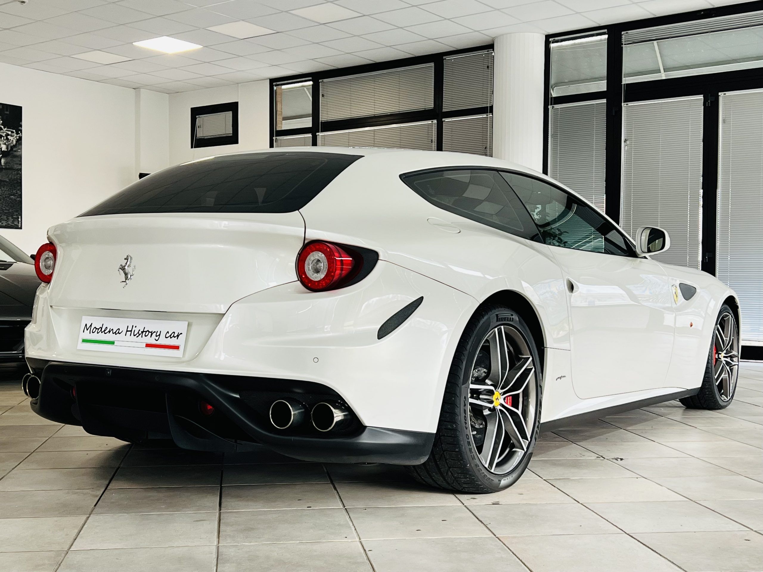Ferrari FF Shooting-Brake 2013 5