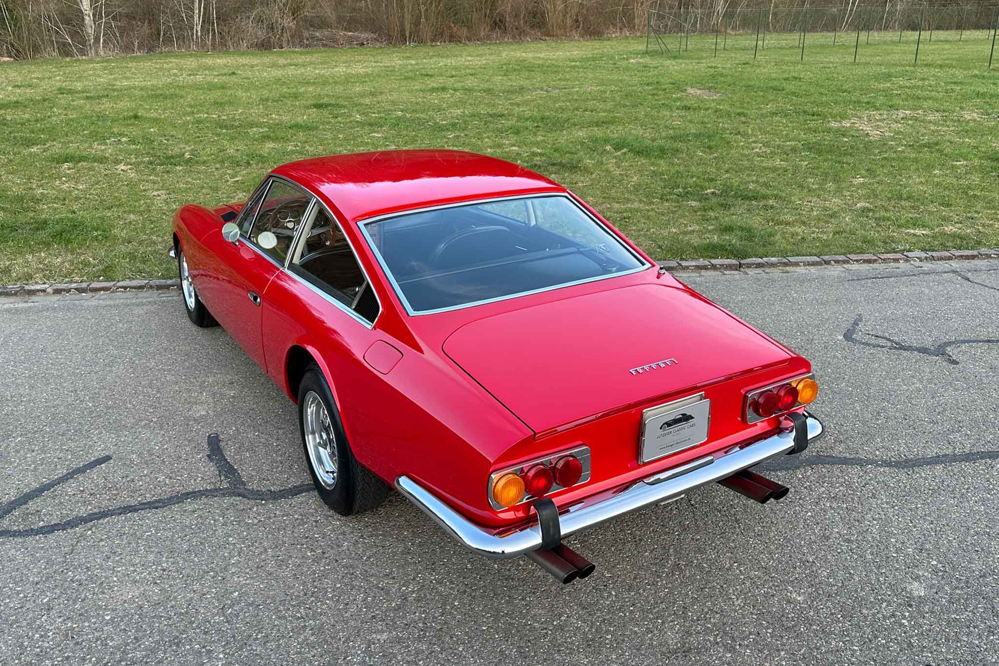 Ferrari 365 GT 2+2 12