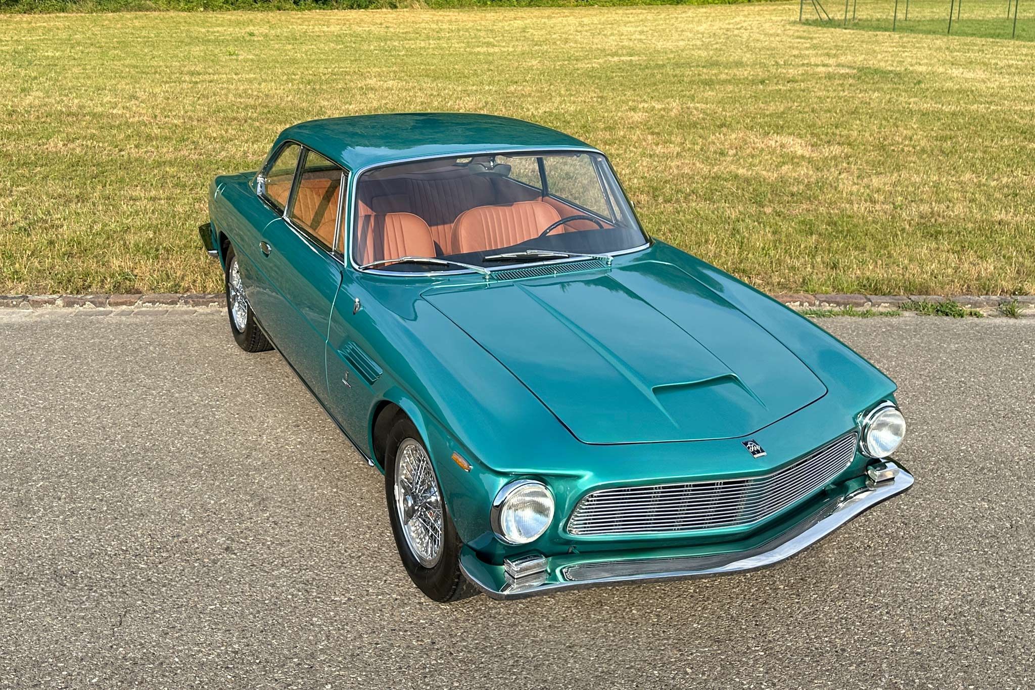 300 GT 9