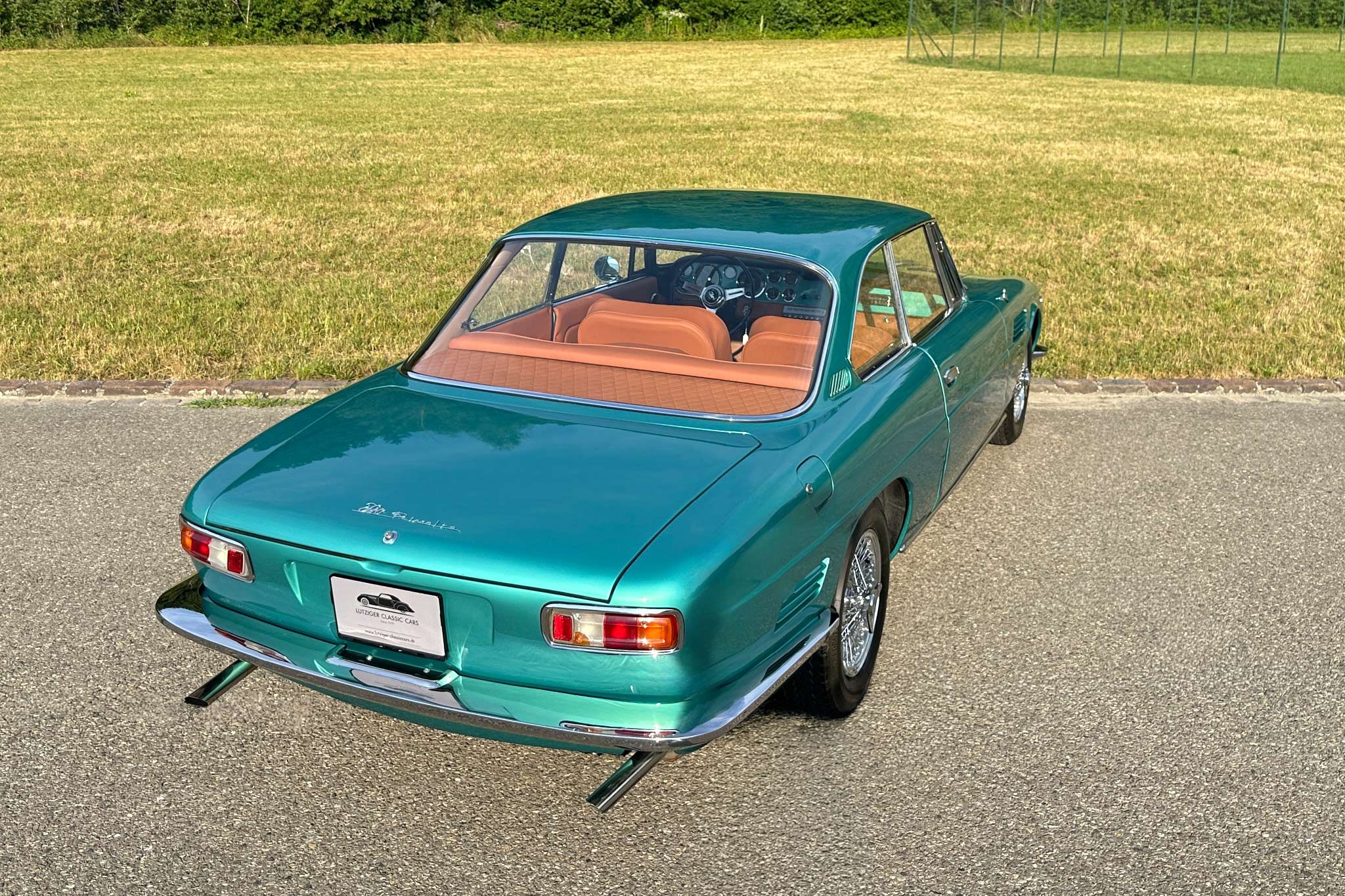 300 GT 10