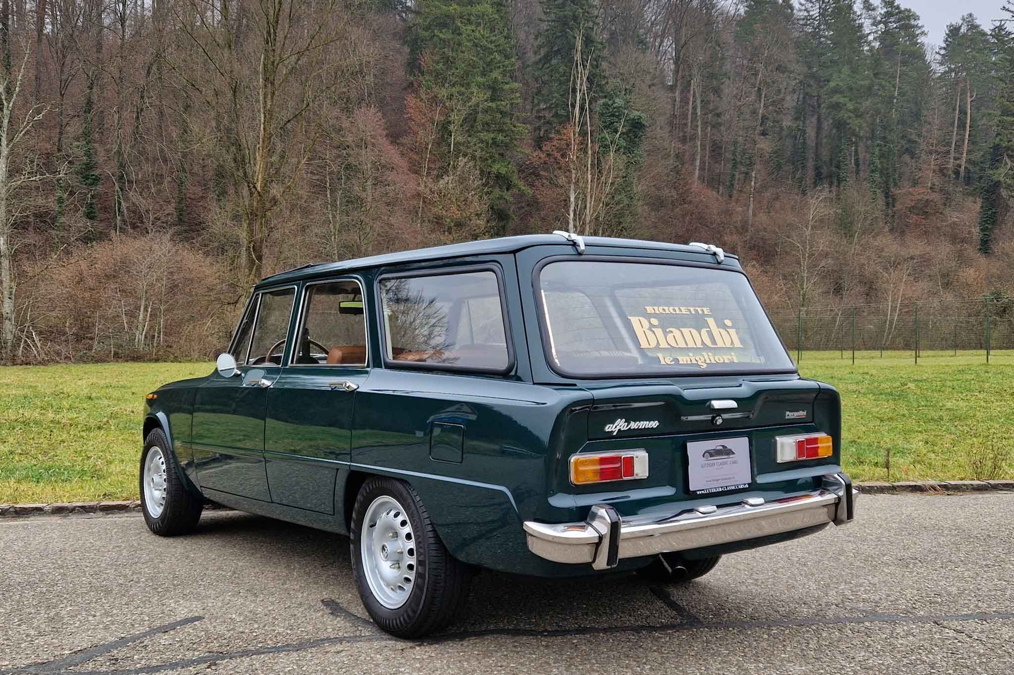 Alfa Romeo Giulia Super 1600 Giardinetta 10