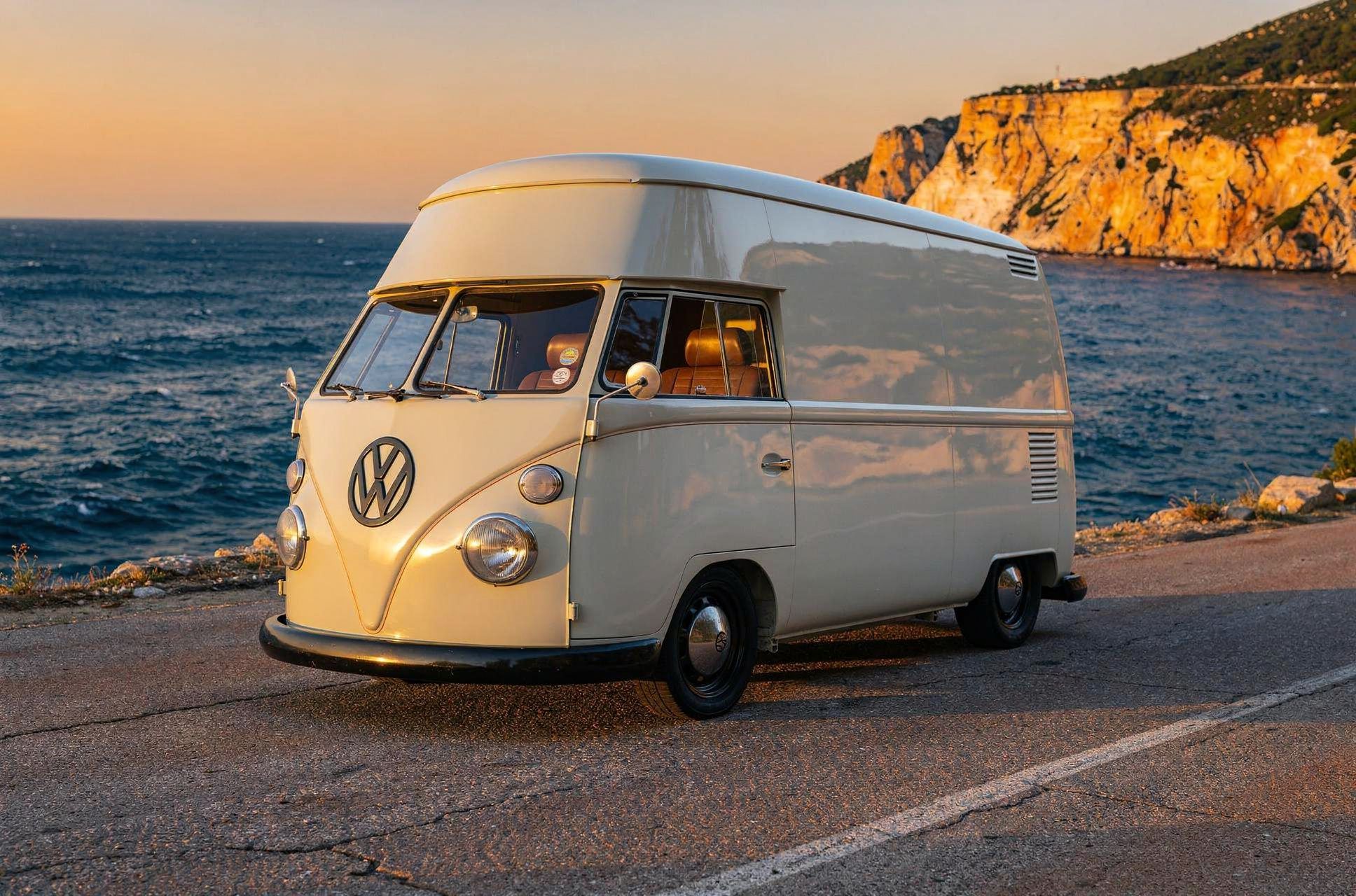 1967 Volkswagen T2 Bus Westfalia