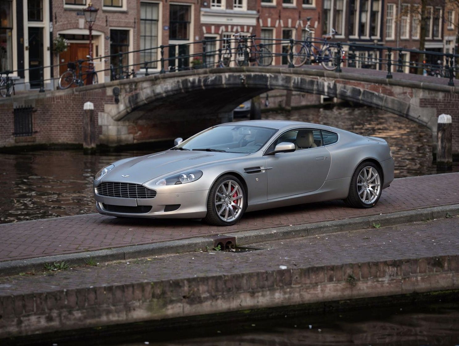 2011 Aston Martin DB9