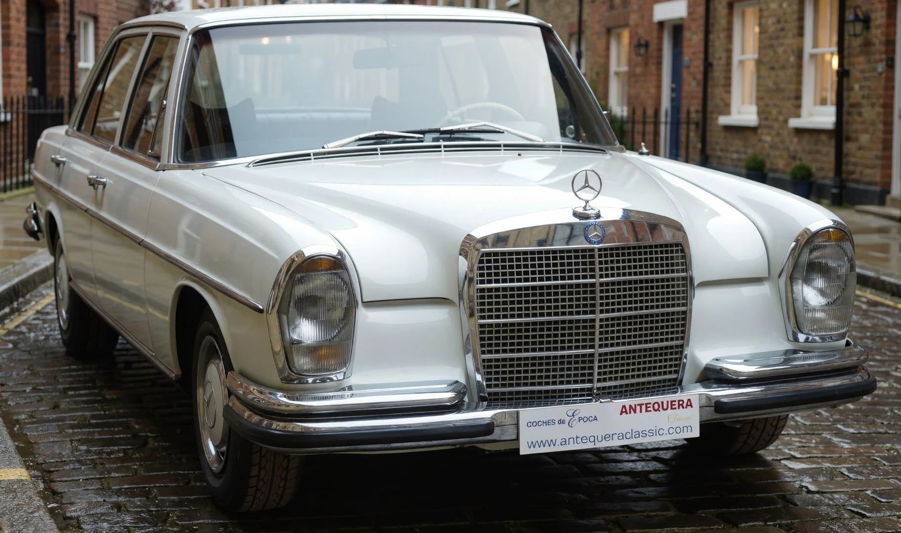 Mercedes-Benz 280 SE/8 W108
