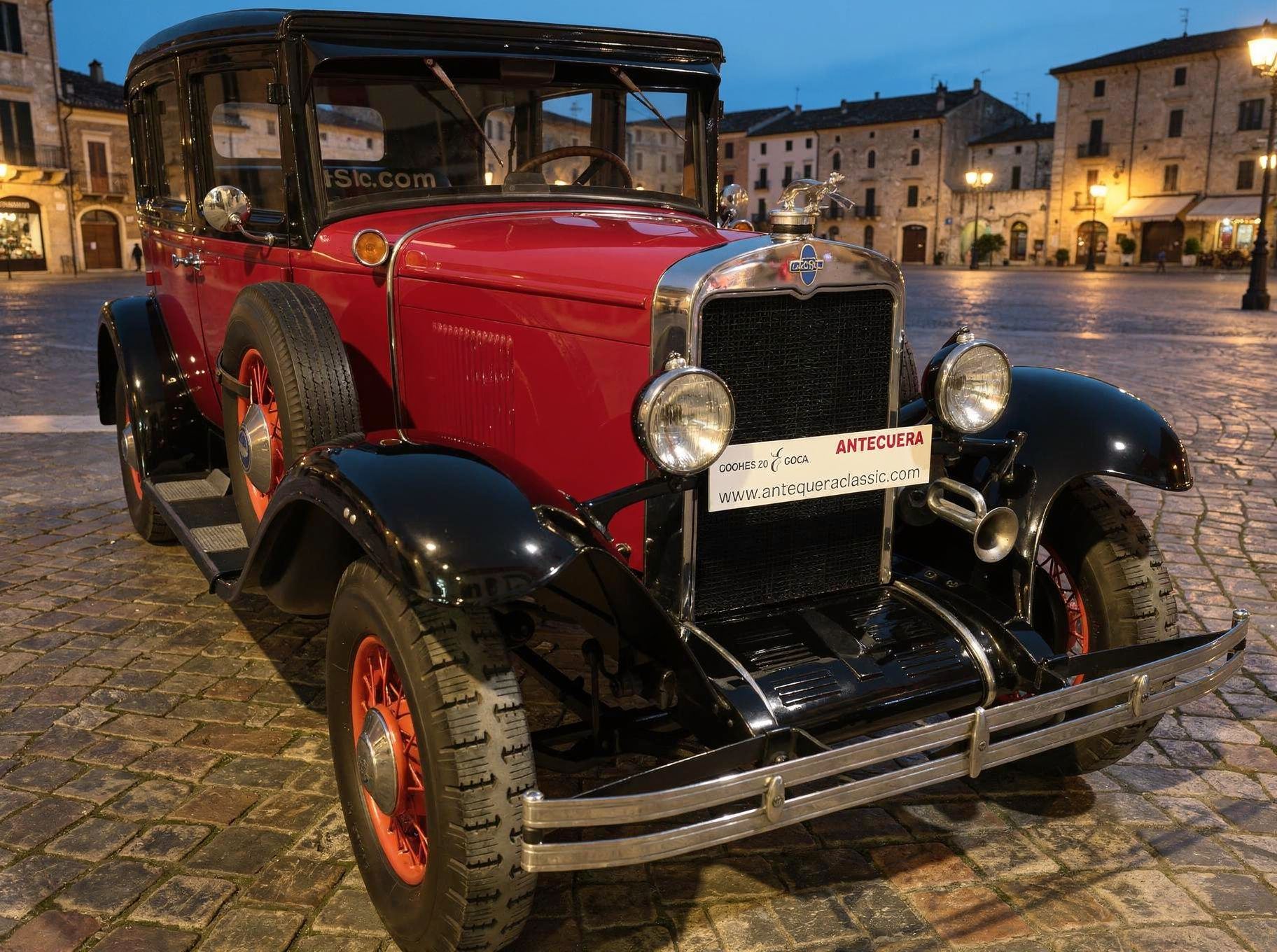 CHEVROLET UNIVERSAL SEDAN AC SIX - 1930