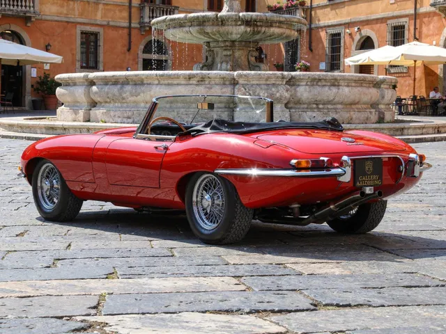 Jaguar E-Type Series 1 3.8 Litre Roadster From the wine 1964