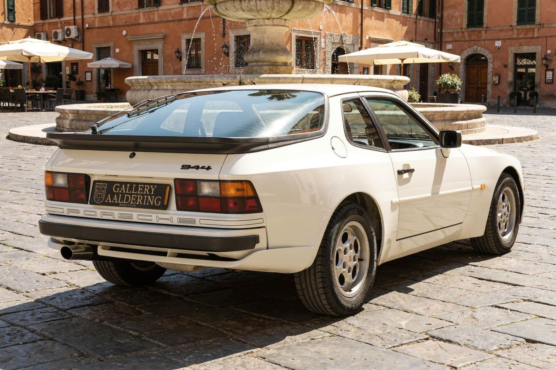 1986 Porsche 944 2.5 Coupé Alpinweiß